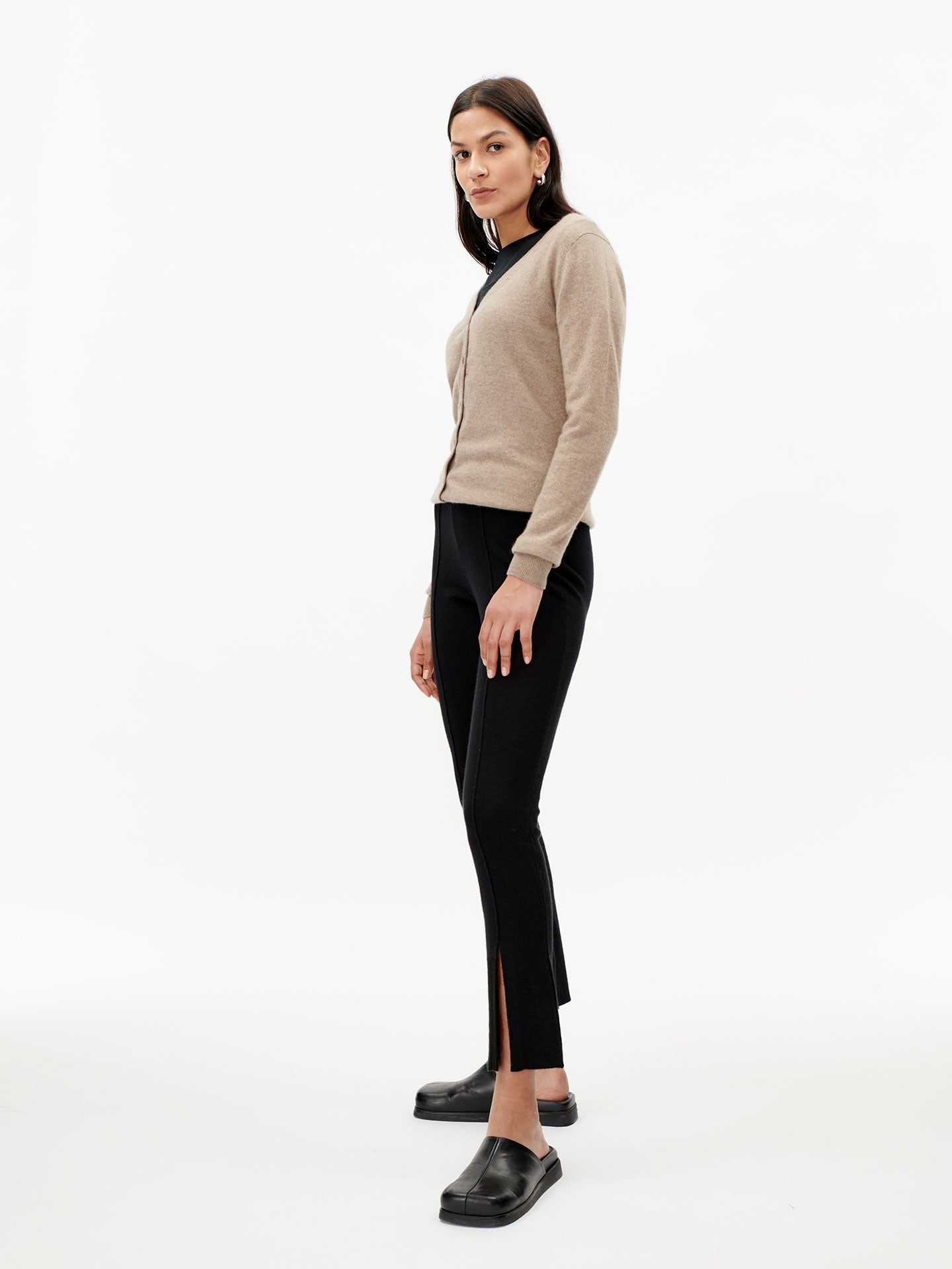 Cardigan col en V en Cachemire pour femmes Taupe - Gobi Cashmere