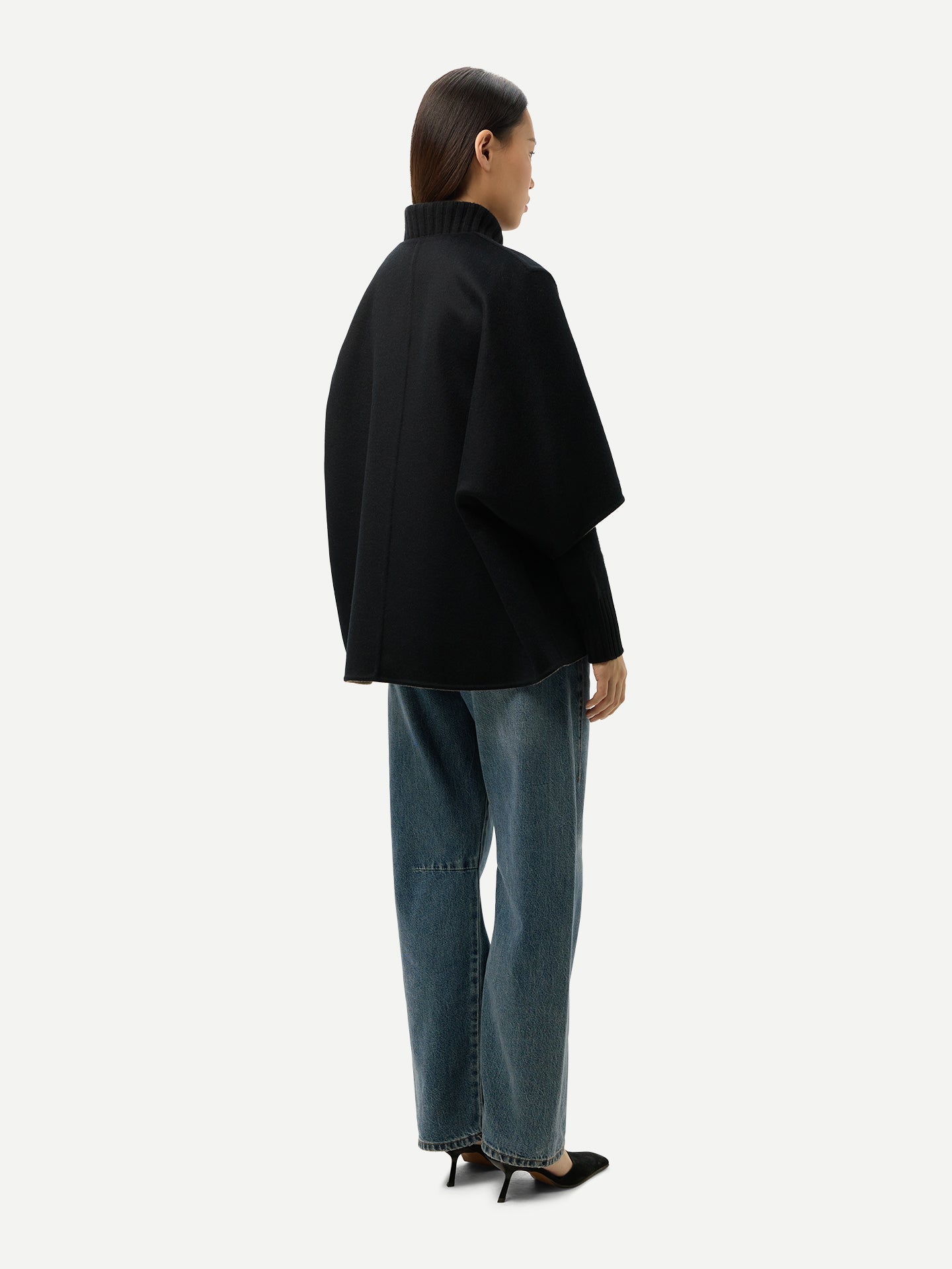 Veste Poncho en cachemire à poches plaquées