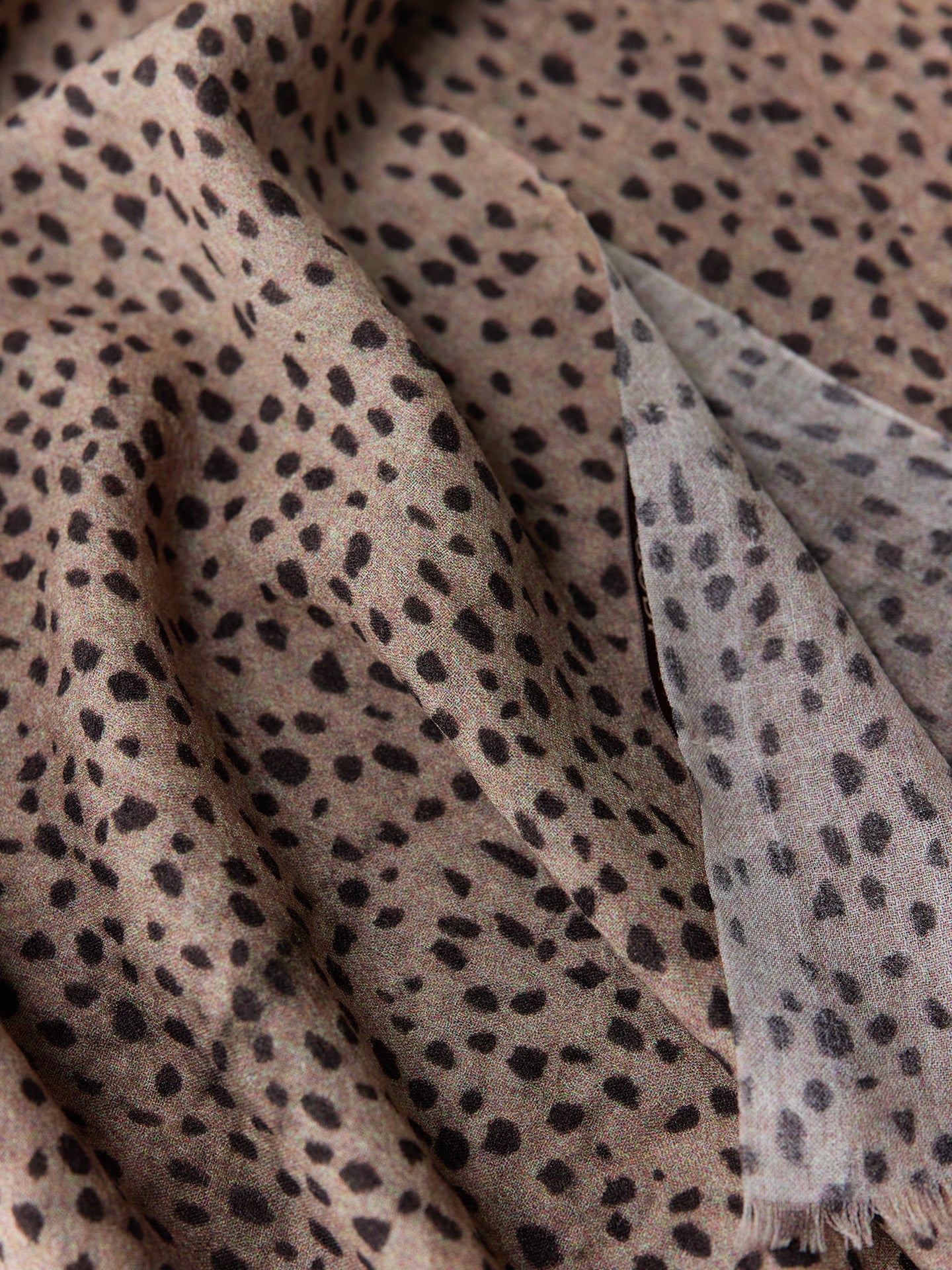 Châle en cachemire imprimé Dune Dots