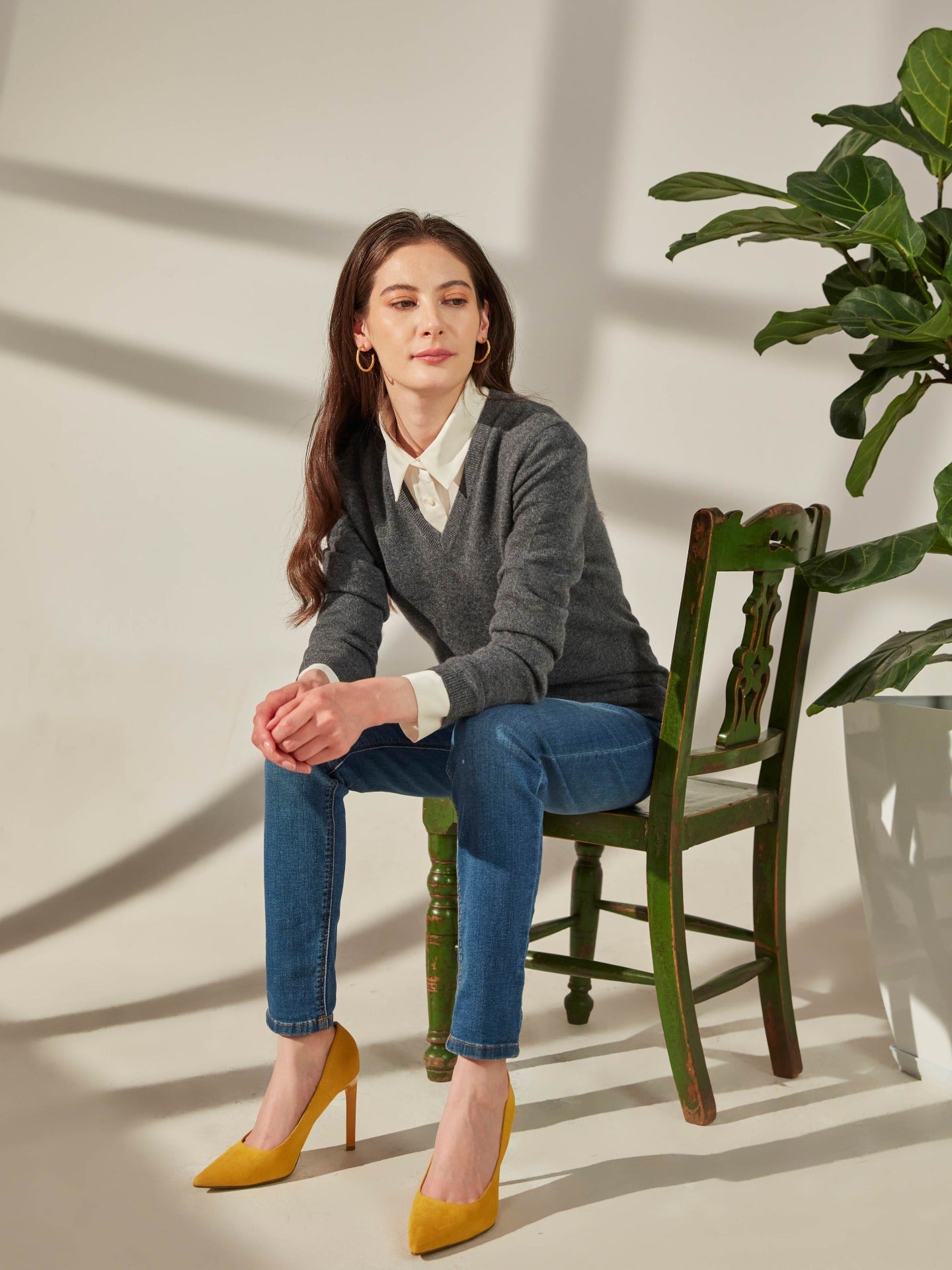 Pull col en V en Cachemire pour femmes Gris - Gobi Cashmere