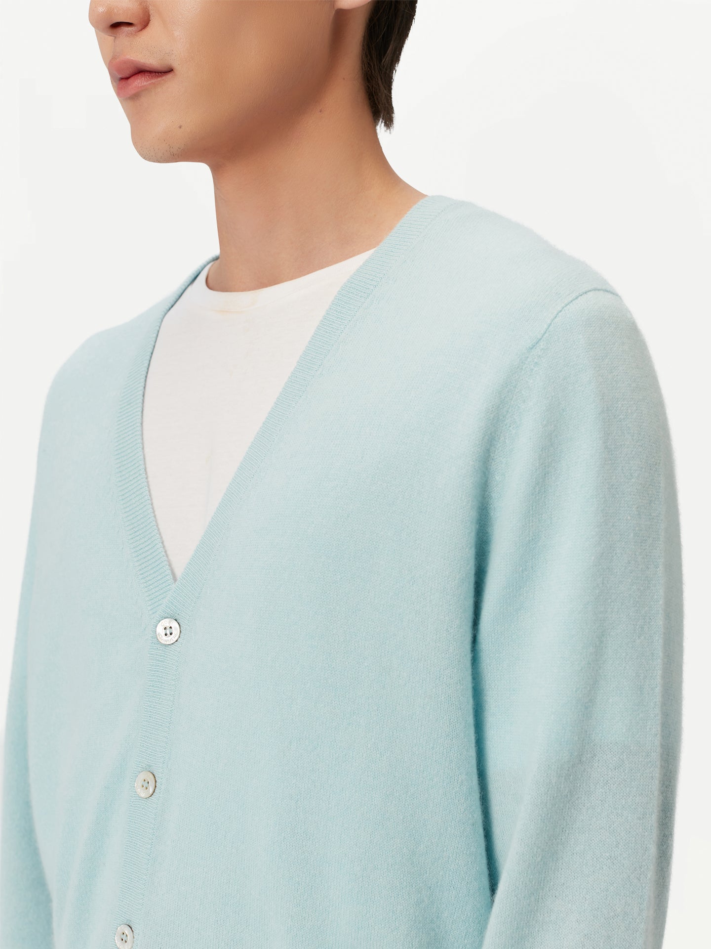 Cardigan col en V en cachemire Essential pour hommes