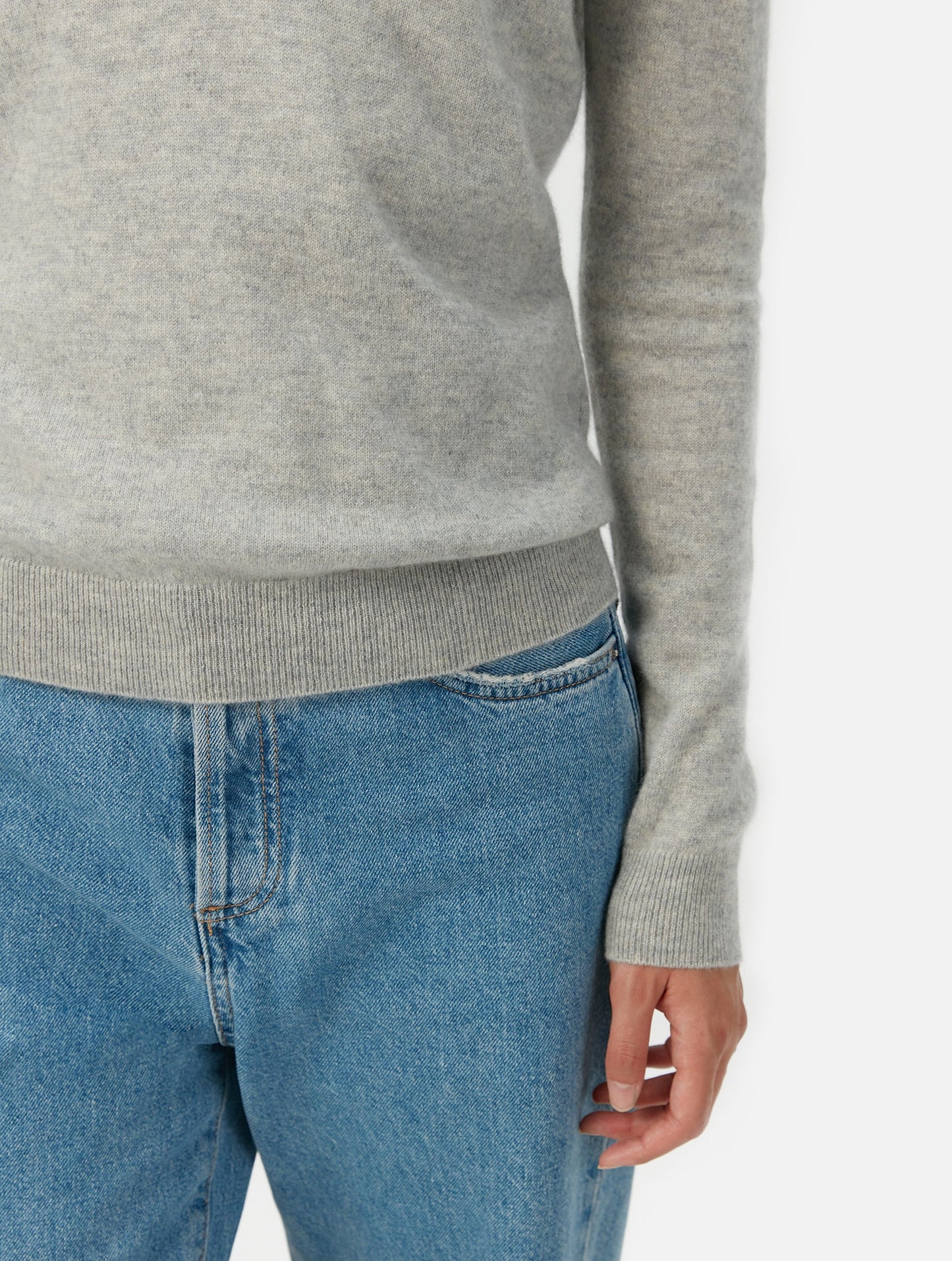 Pull col en V en Cachemire pour femmes Gris - Gobi Cashmere