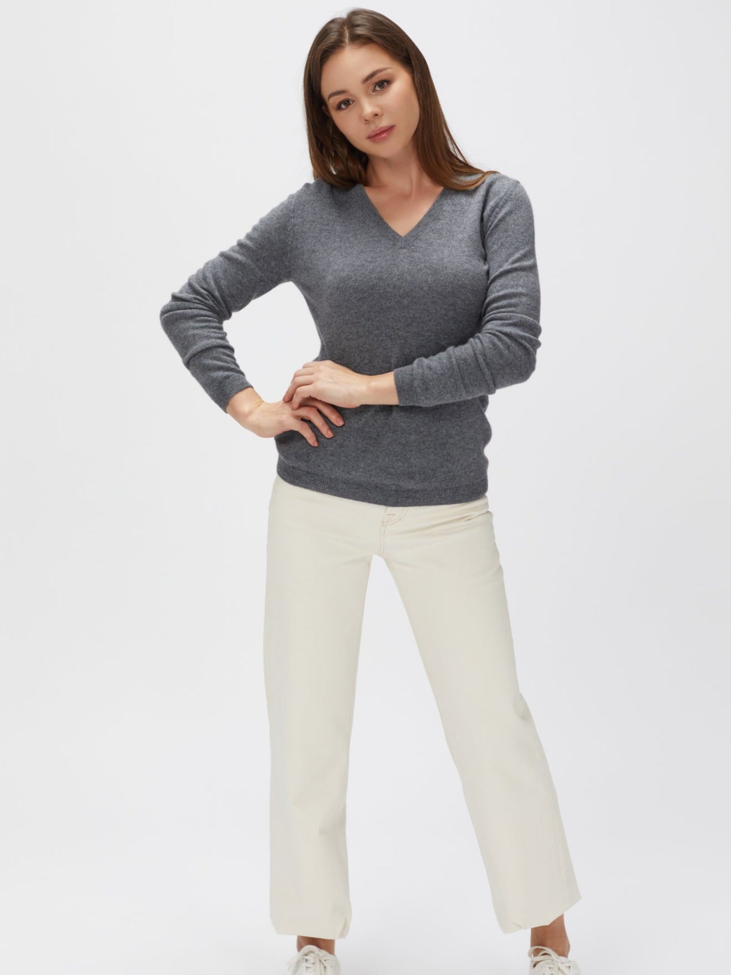 Pull col en V en Cachemire pour femmes Gris - Gobi Cashmere