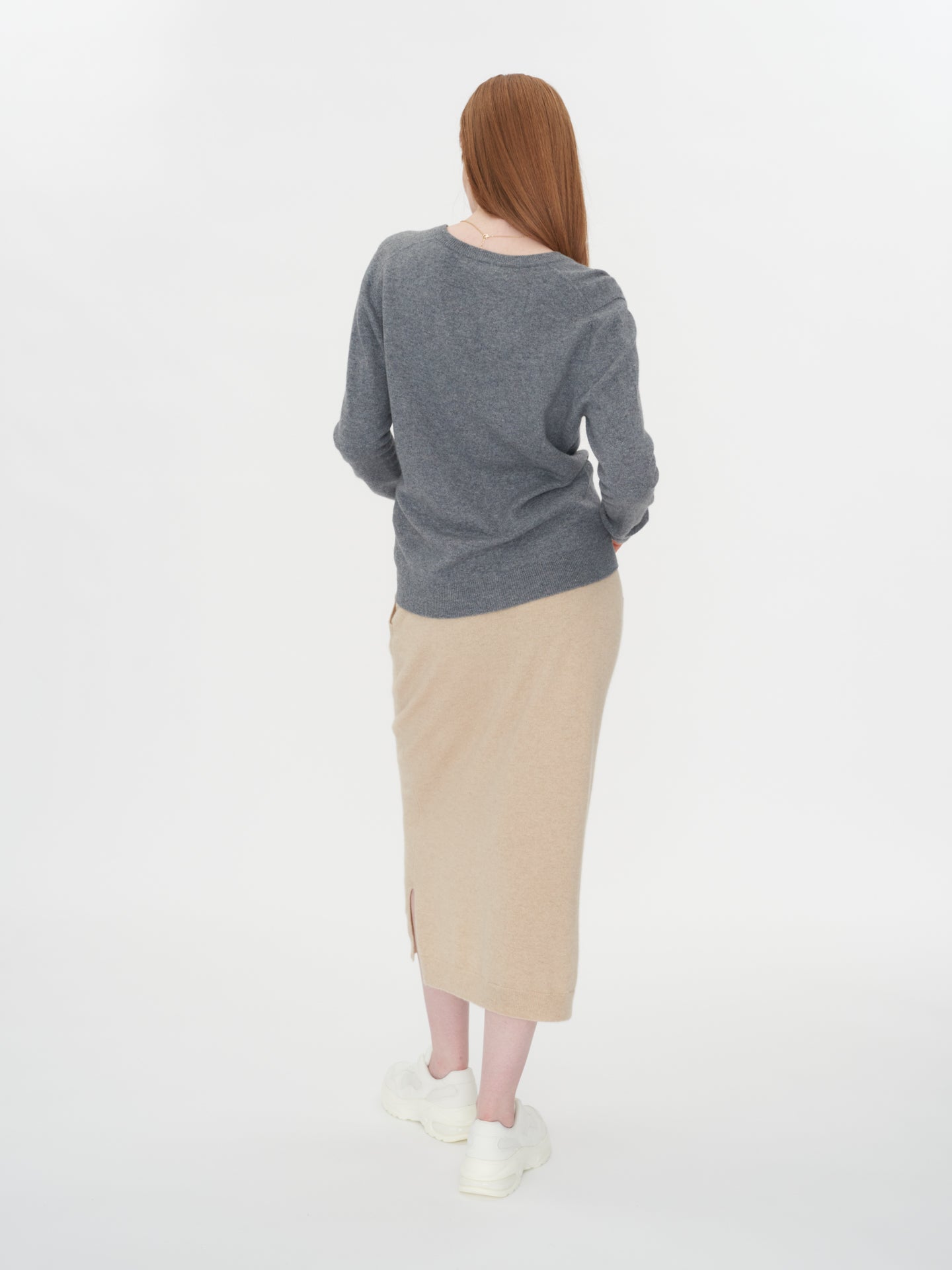 Pull col en V en Cachemire pour femmes Gris - Gobi Cashmere