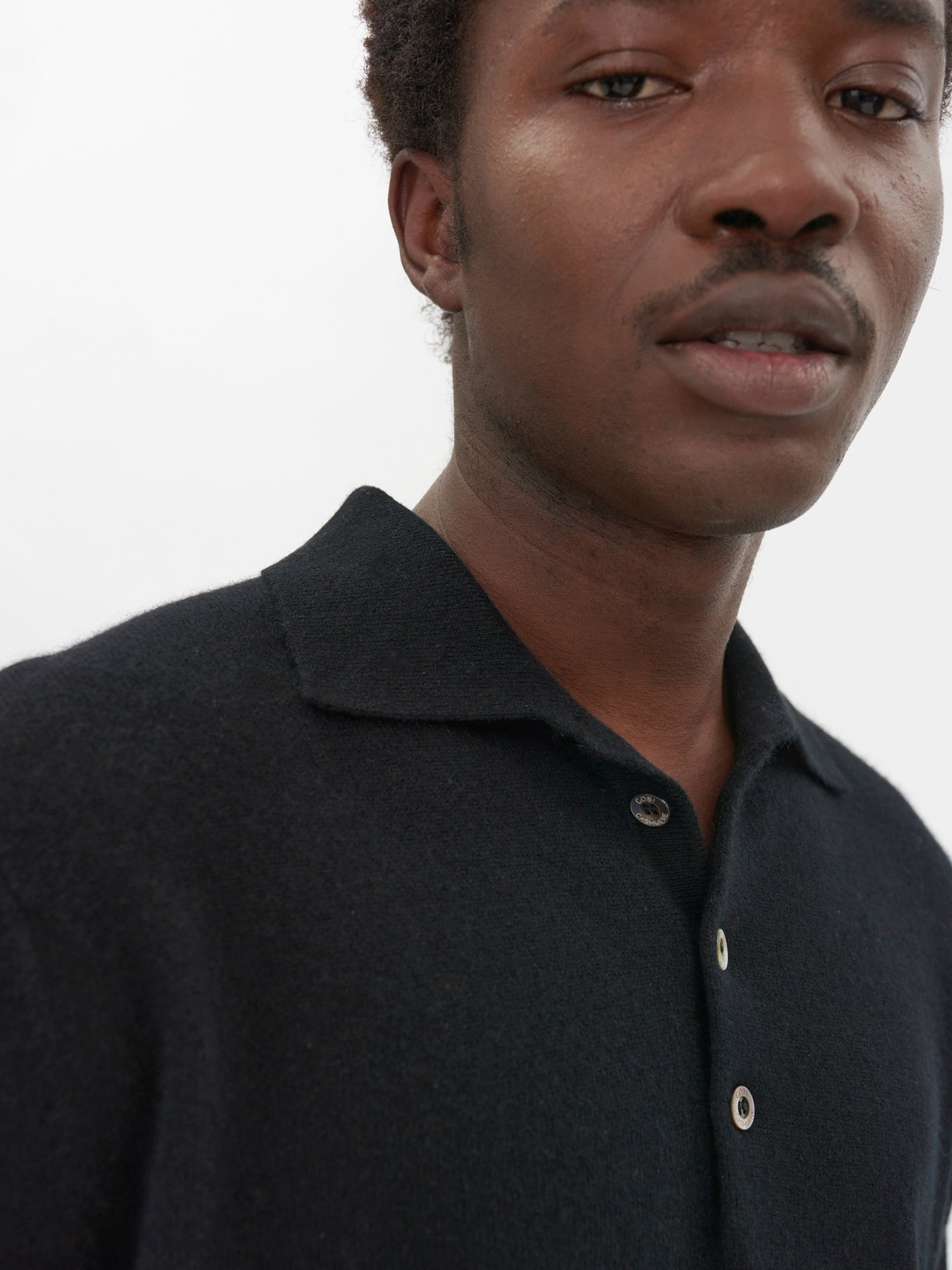 Pull col polo en Cachemire pour hommes Noir - Gobi Cashmere