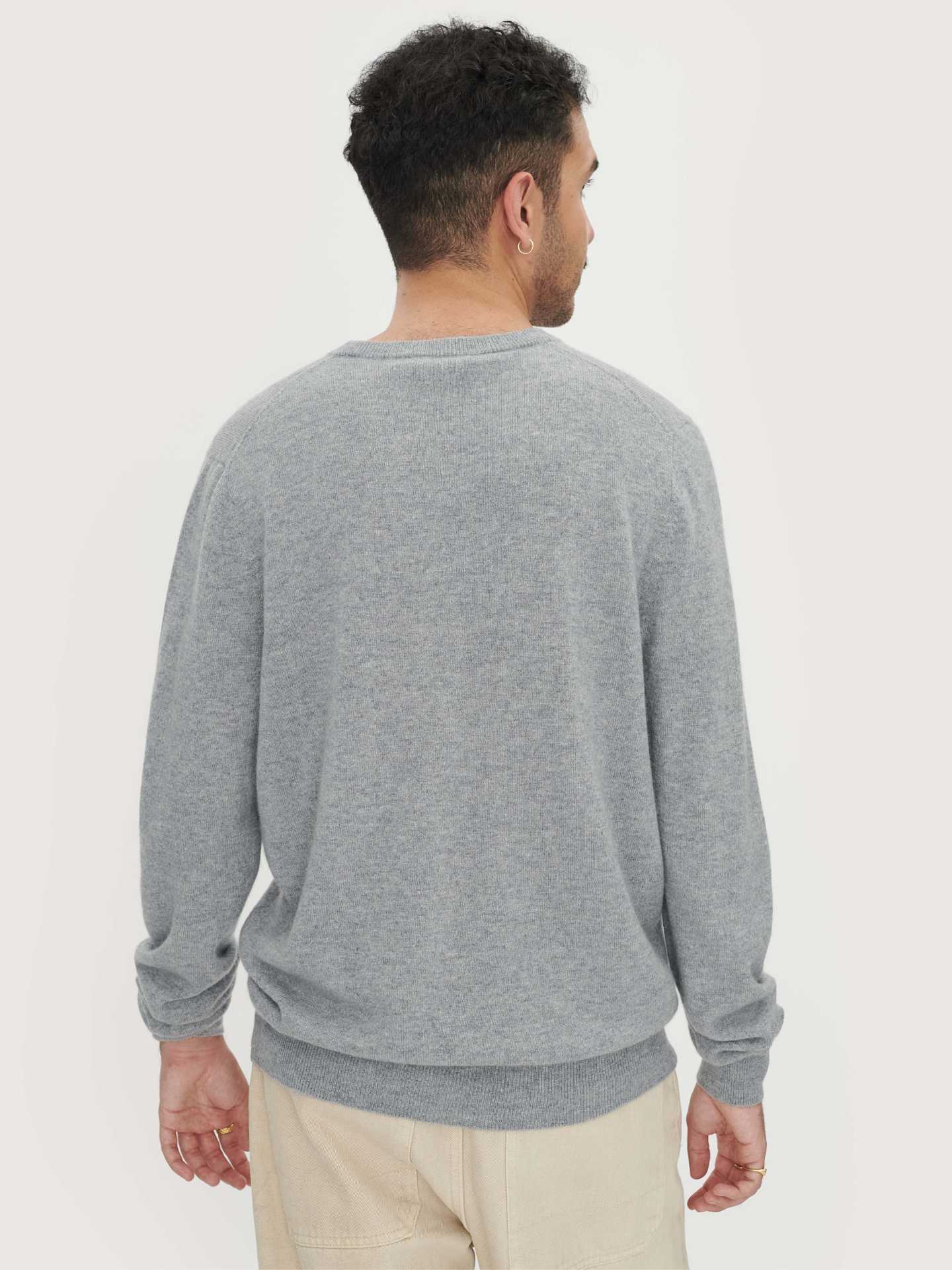 Pull col en V en Cachemire pour hommes Gris - Gobi Cashmere
