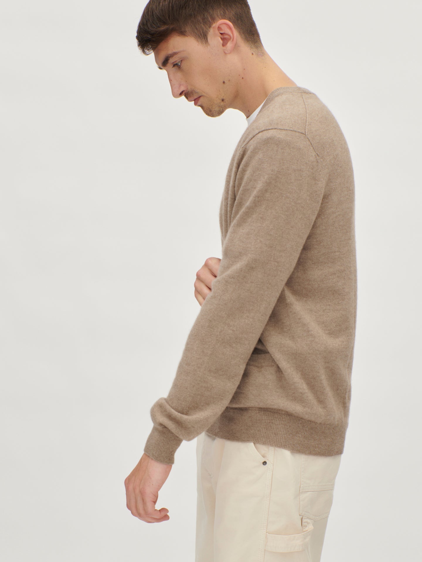 Cardigan a col V en Cachemire pour hommes Taupe - Gobi Cashmere
