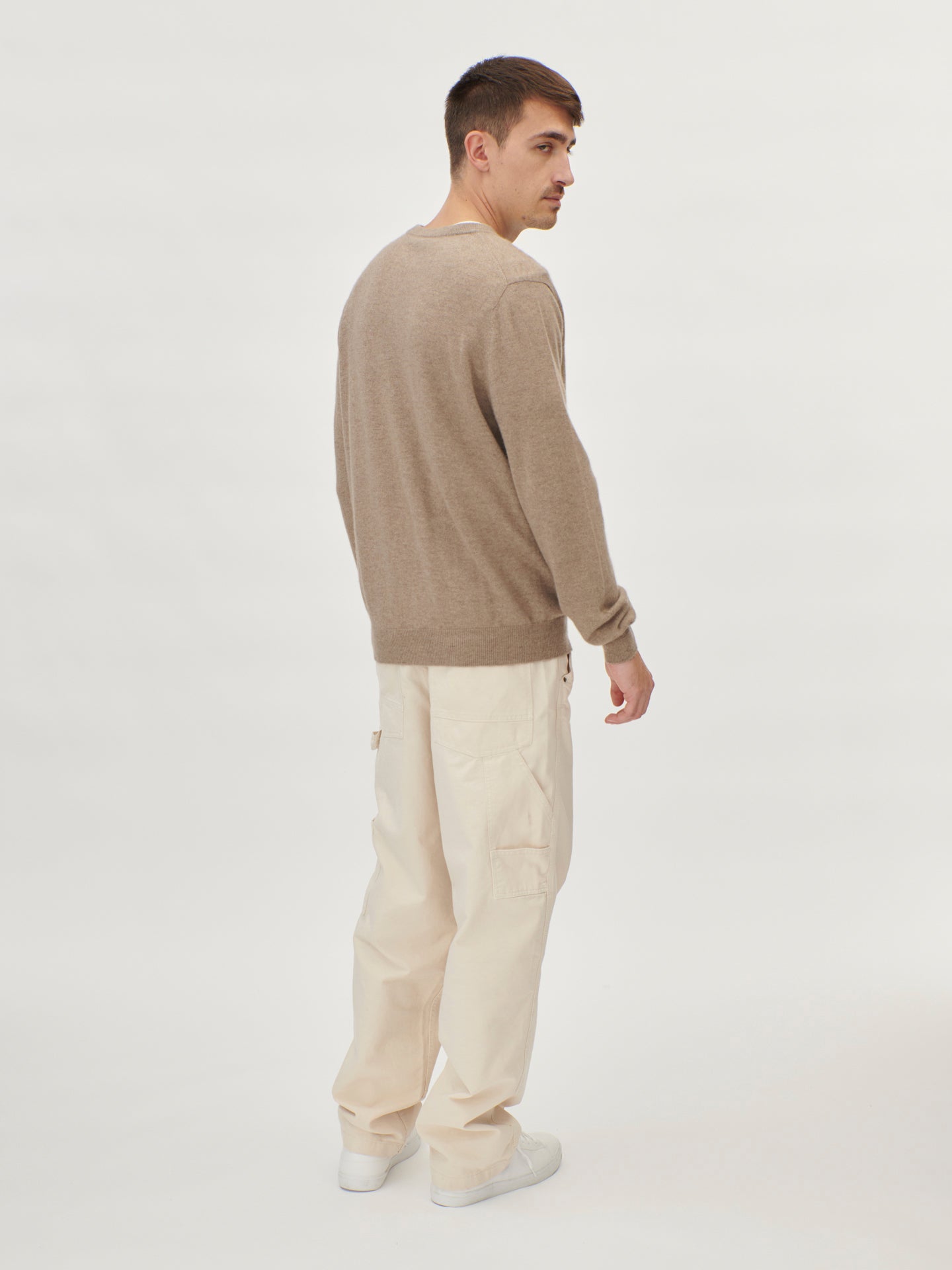 Cardigan a col V en Cachemire pour hommes Taupe - Gobi Cashmere