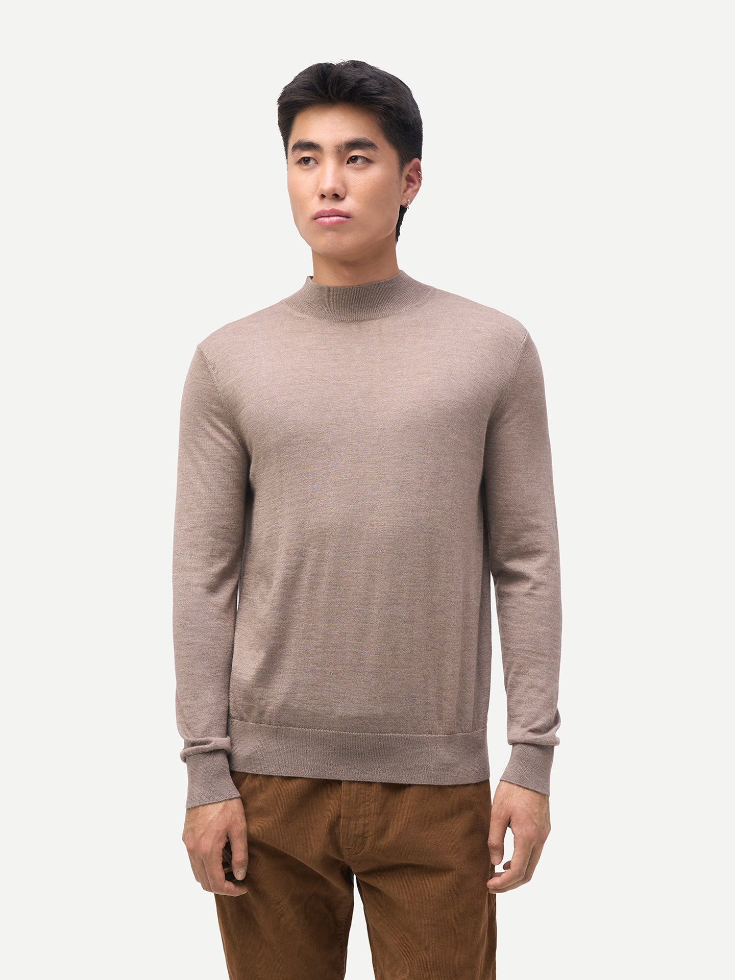 Pull homme en cachemire et soie à col montant
