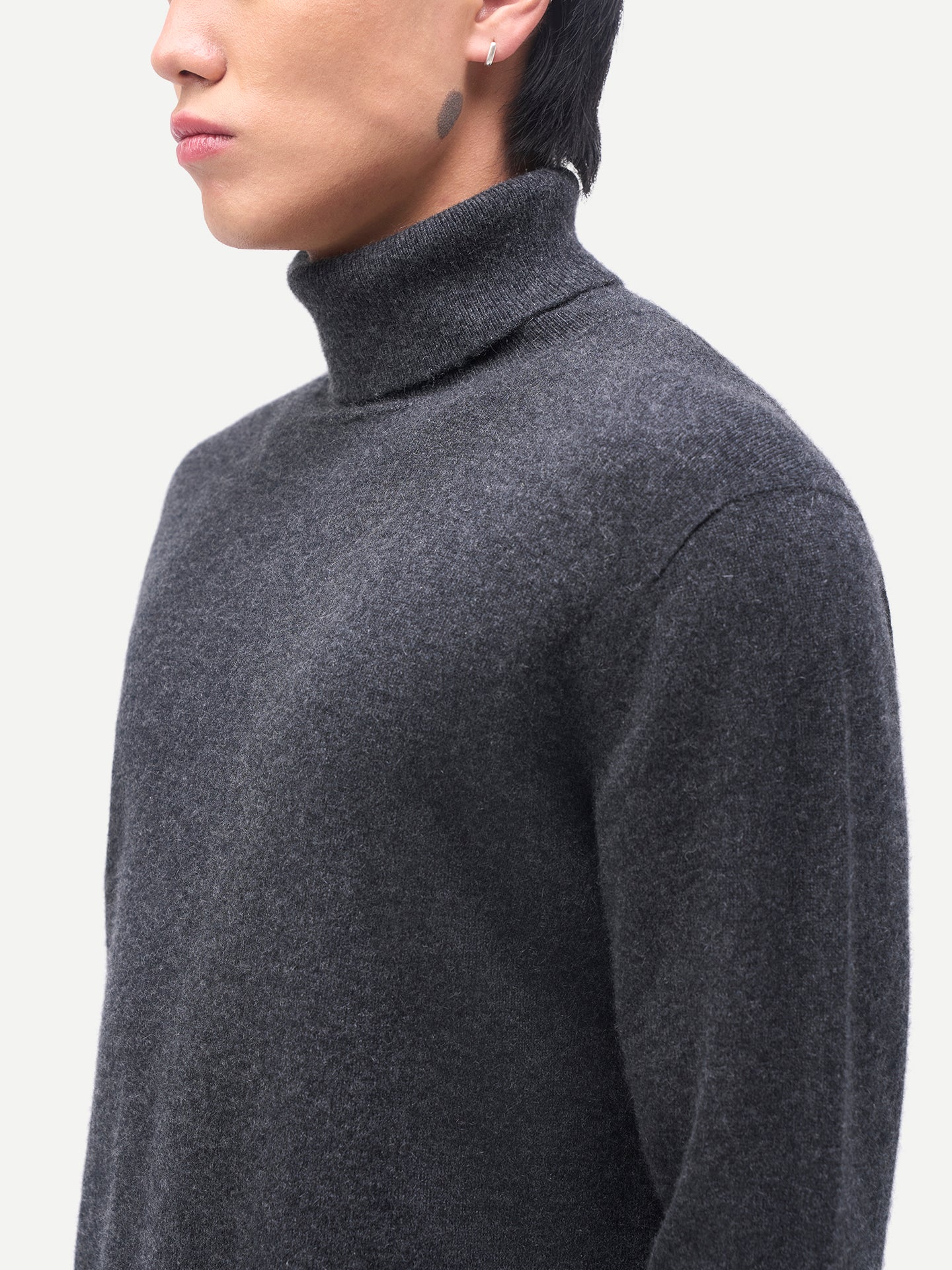 Pull col roulé en cachemire Essential pour hommes