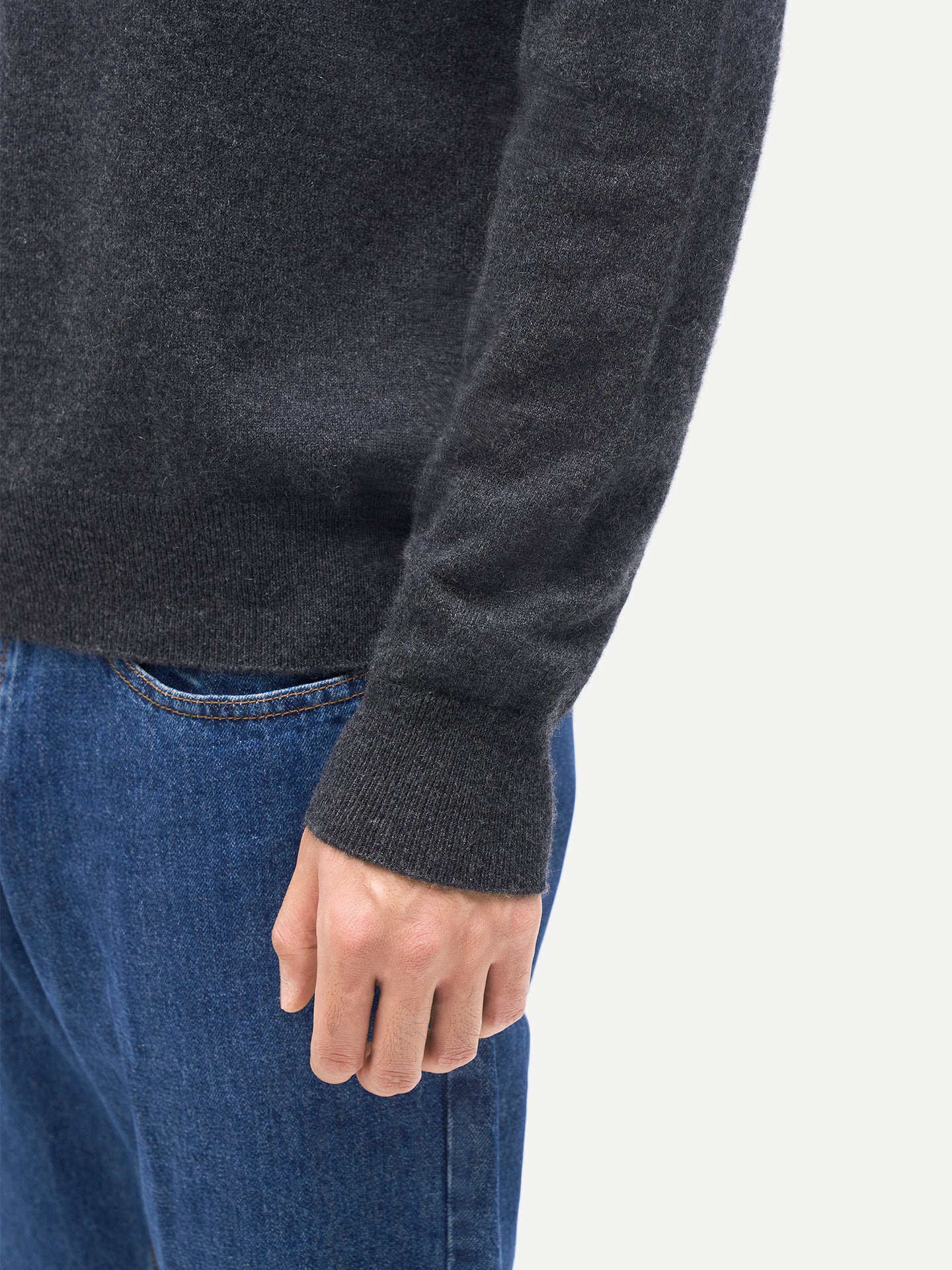 Pull col roulé en cachemire Essential pour hommes