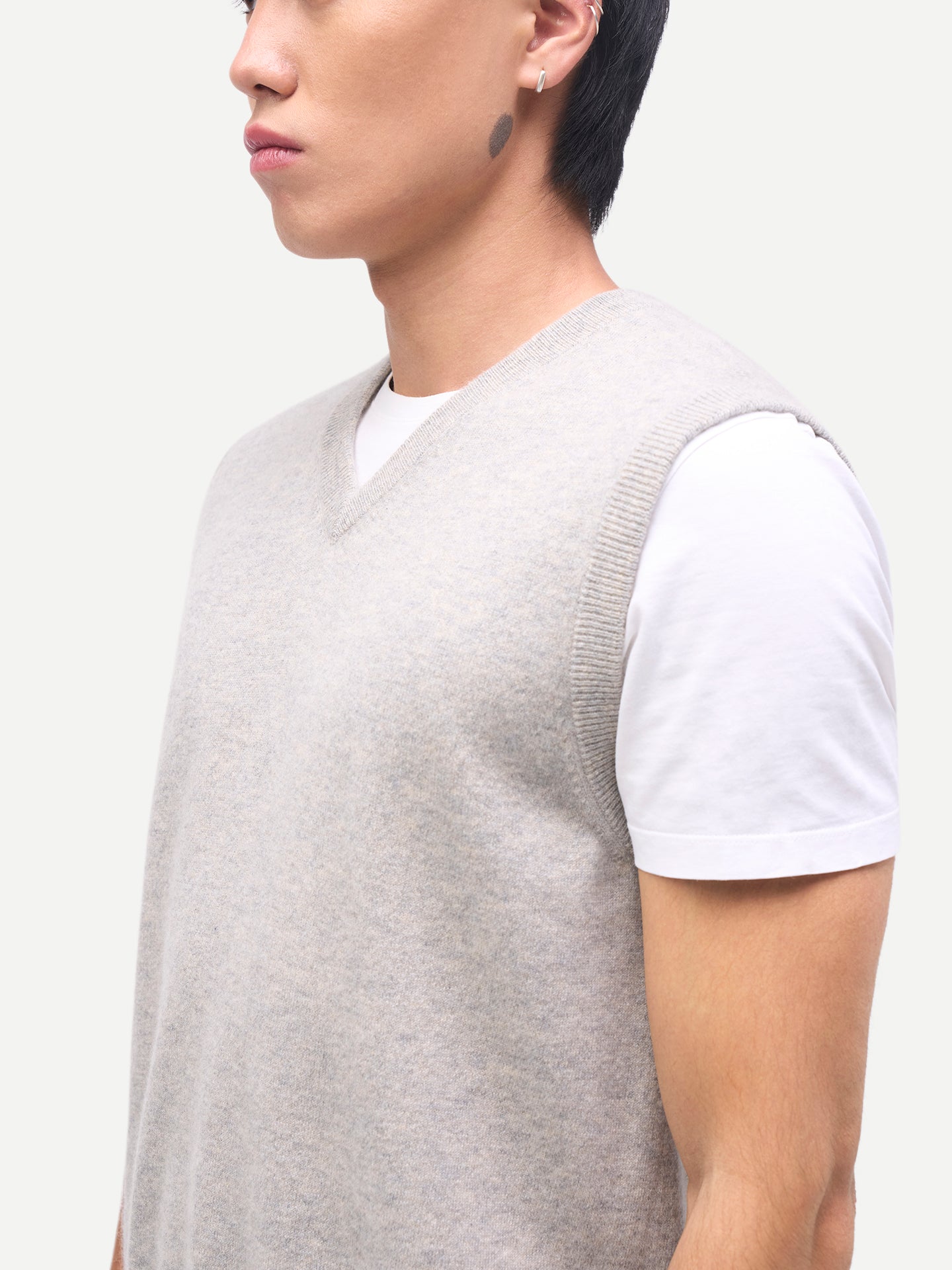 Gilet en cachemire à col en V intemporel