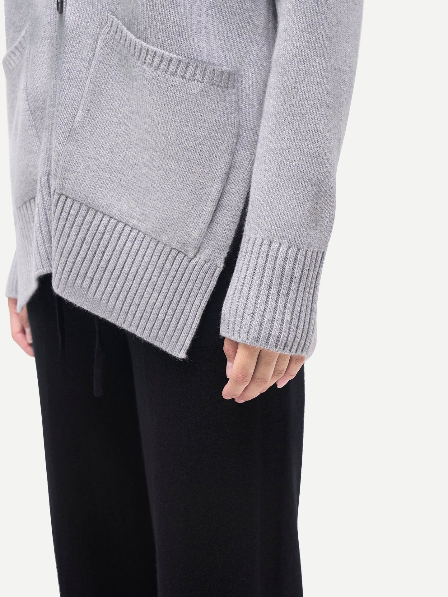 Cardigan en cachemire à la coupe décontractée