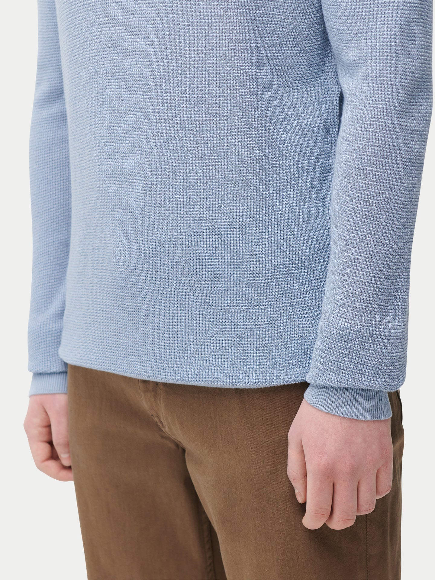 Chandail léger en soie de cachemire pour hommes bleu | GOBI Cashmere