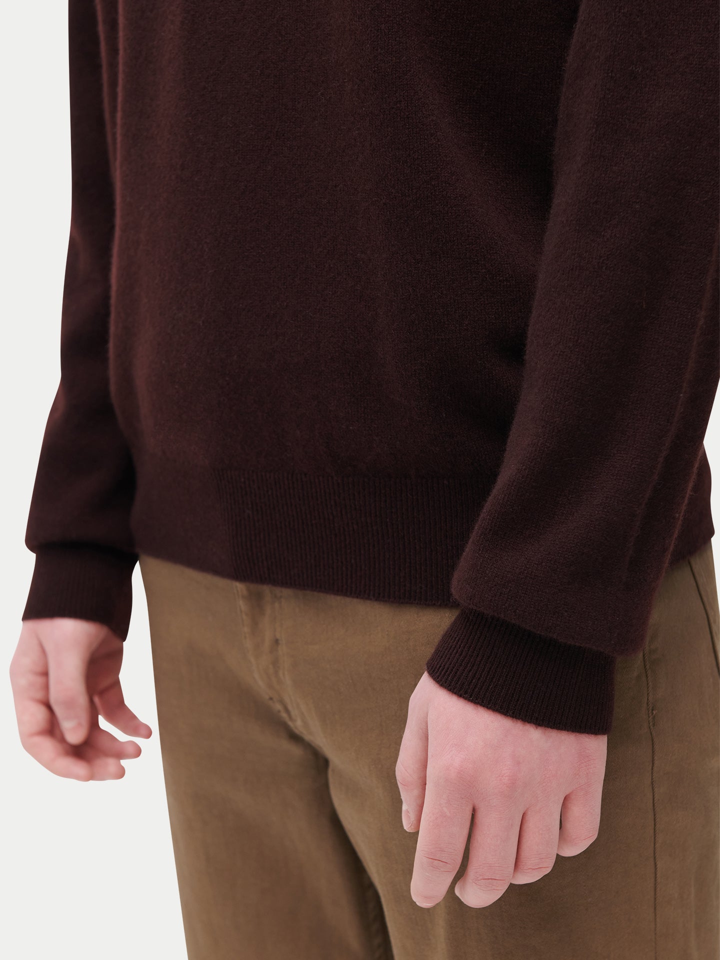 Pull col rond en cachemire Essential pour hommes