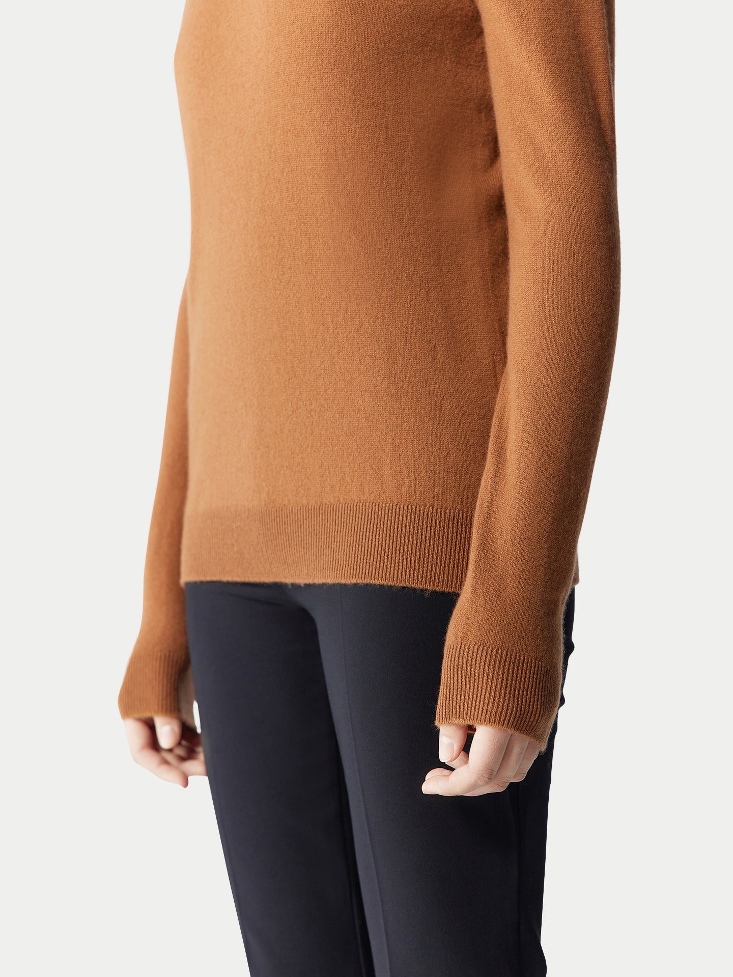 Pull col rond en cachemire Essential pour femmes Tamia - Gobi Cashmere
