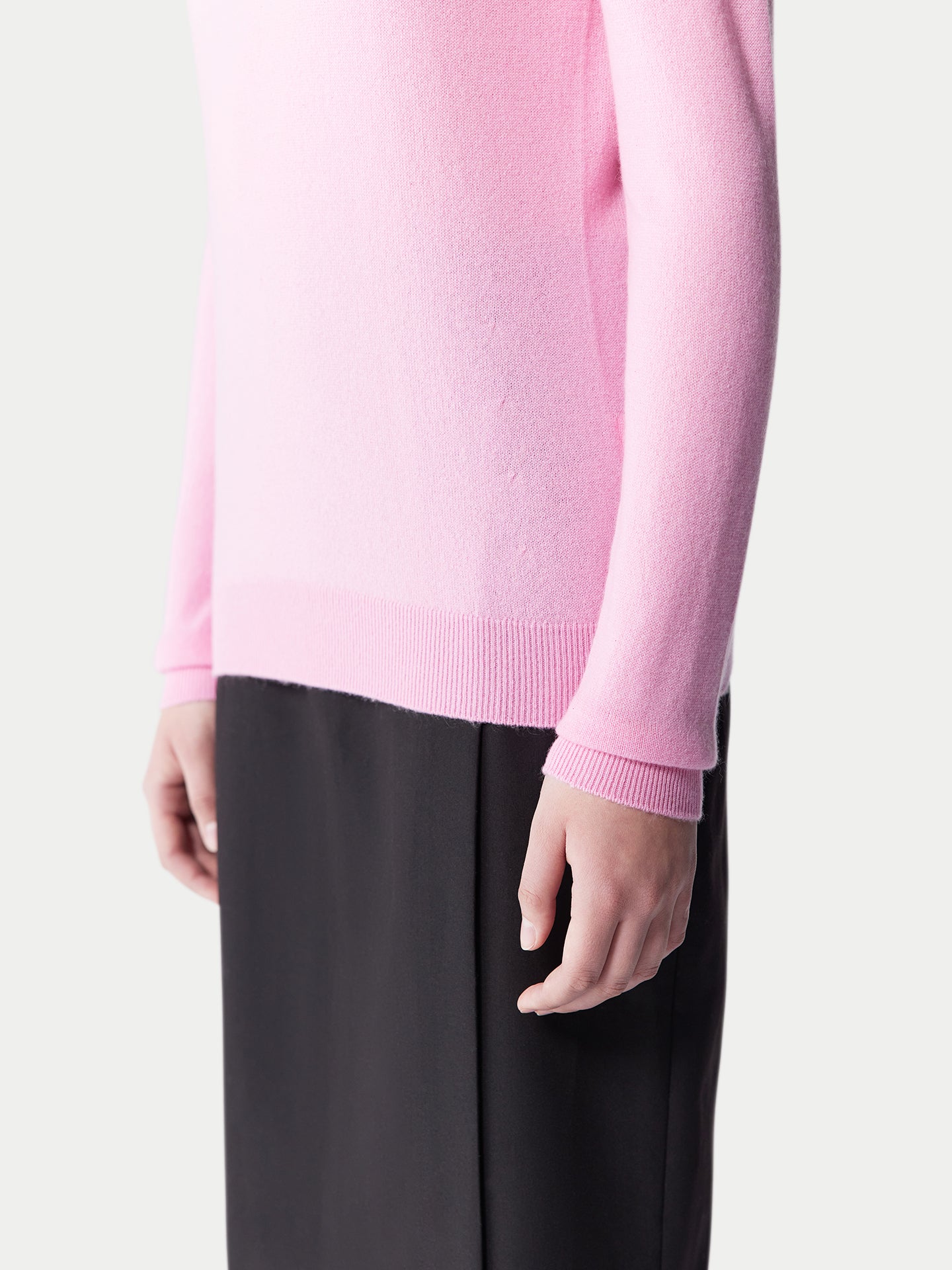 Pull col roulé en cachemire Essential pour femmes