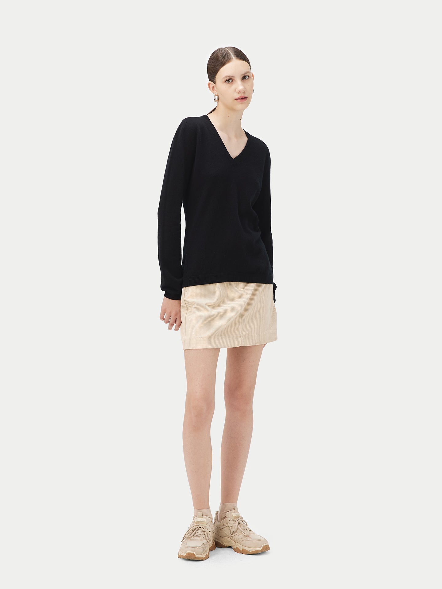 Pull col en V en Cachemire pour femmes Noir - Gobi Cashmere