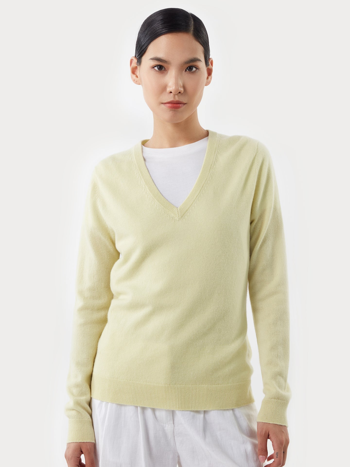 Pull col en V en Cachemire pour femmes vert - Gobi Cashmere