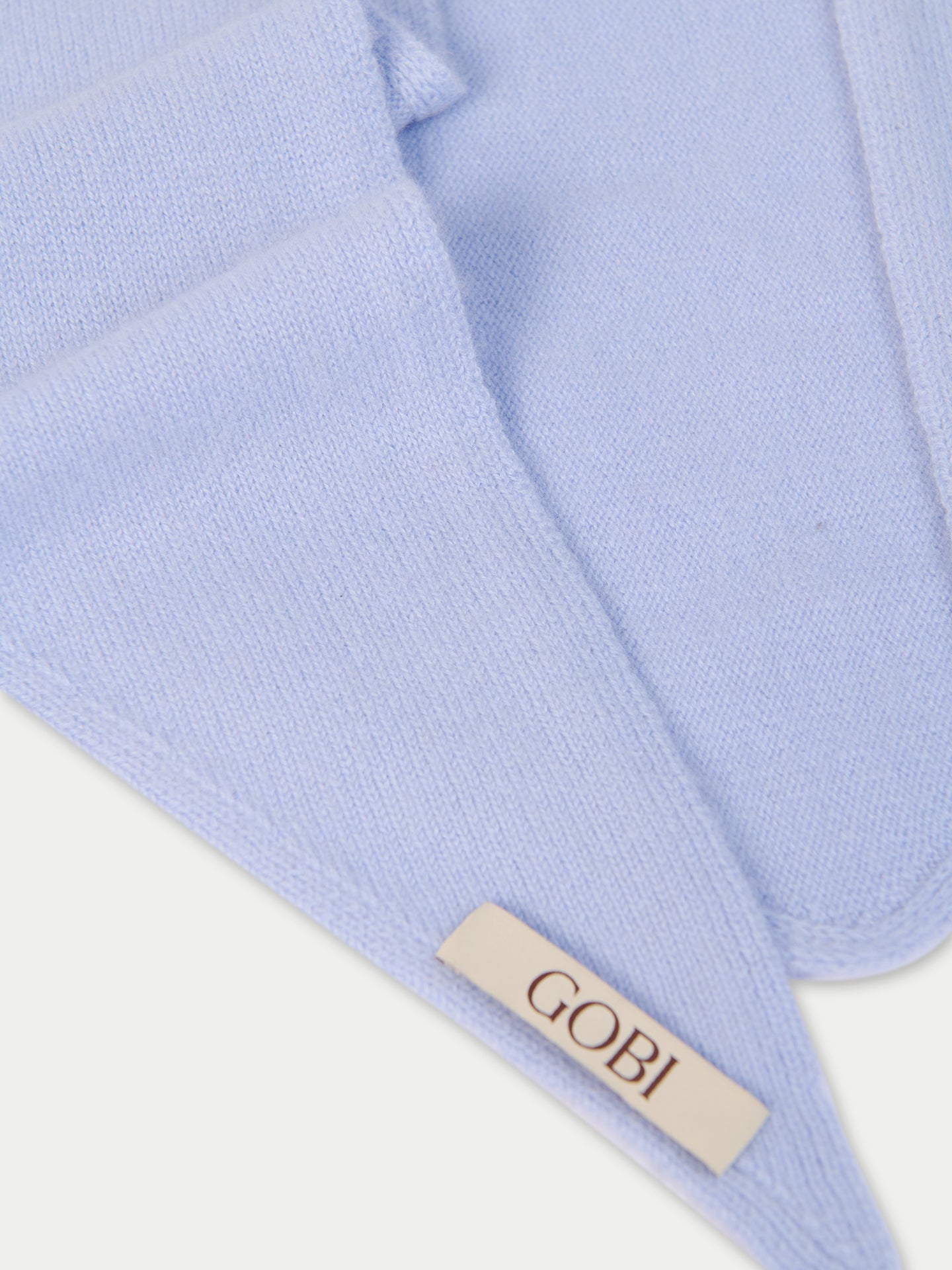 Écharpe triangulaire unisexe en cachemire couleur bleu | GOBI Cashmere