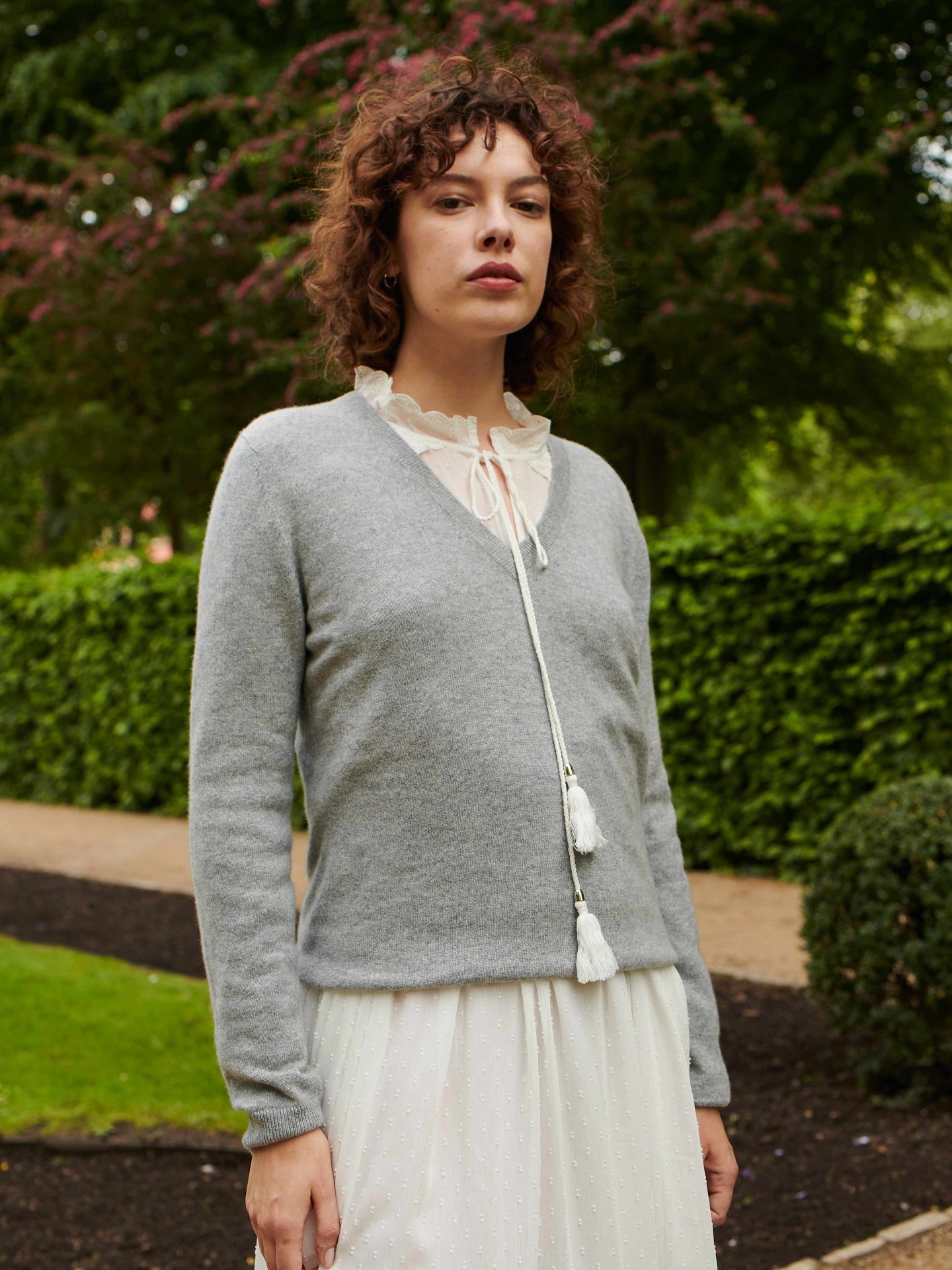 Pull col en V en Cachemire pour femmes Gris - Gobi Cashmere