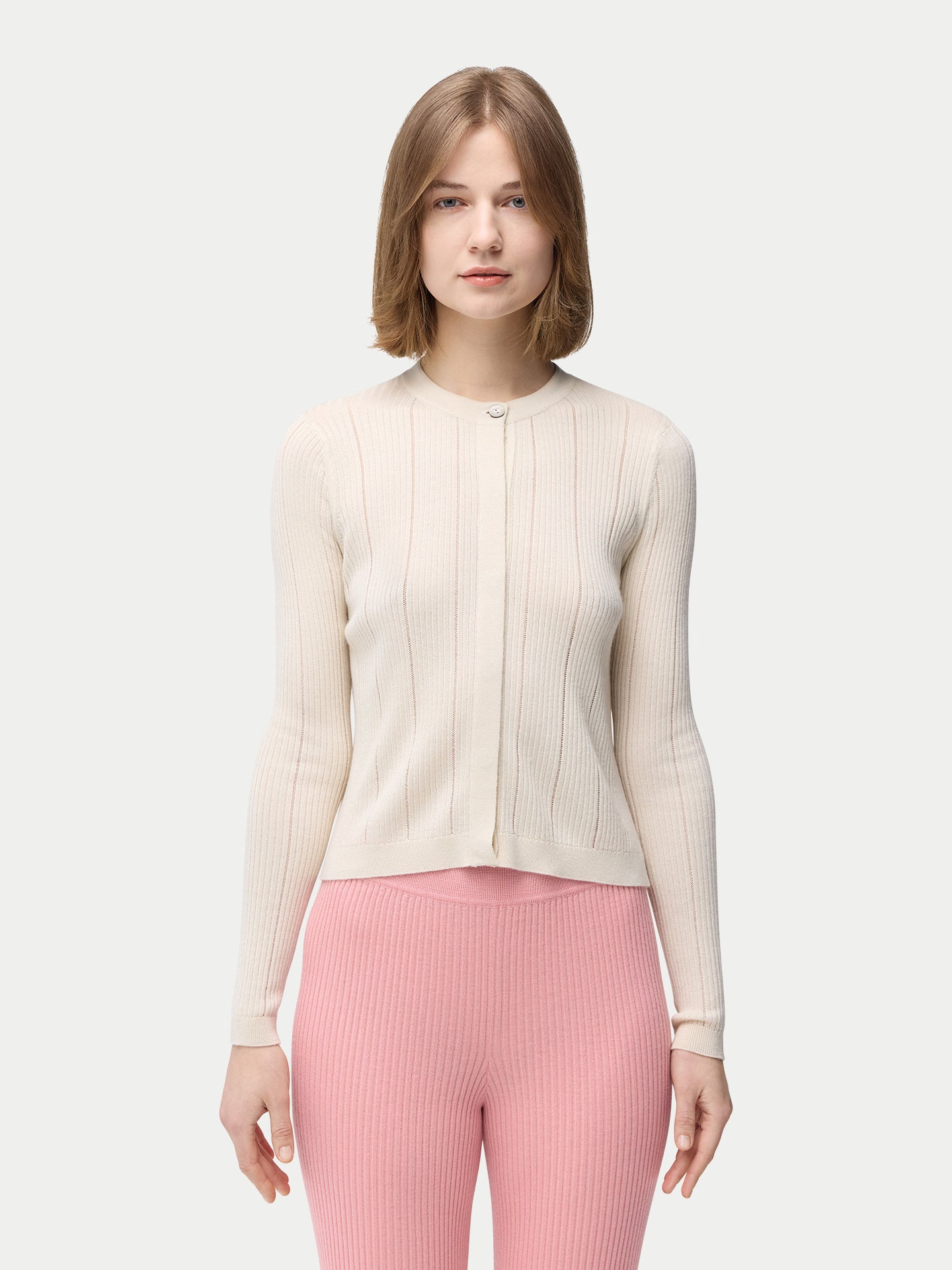 Cardigan en soie de cachemire à boutons cachés