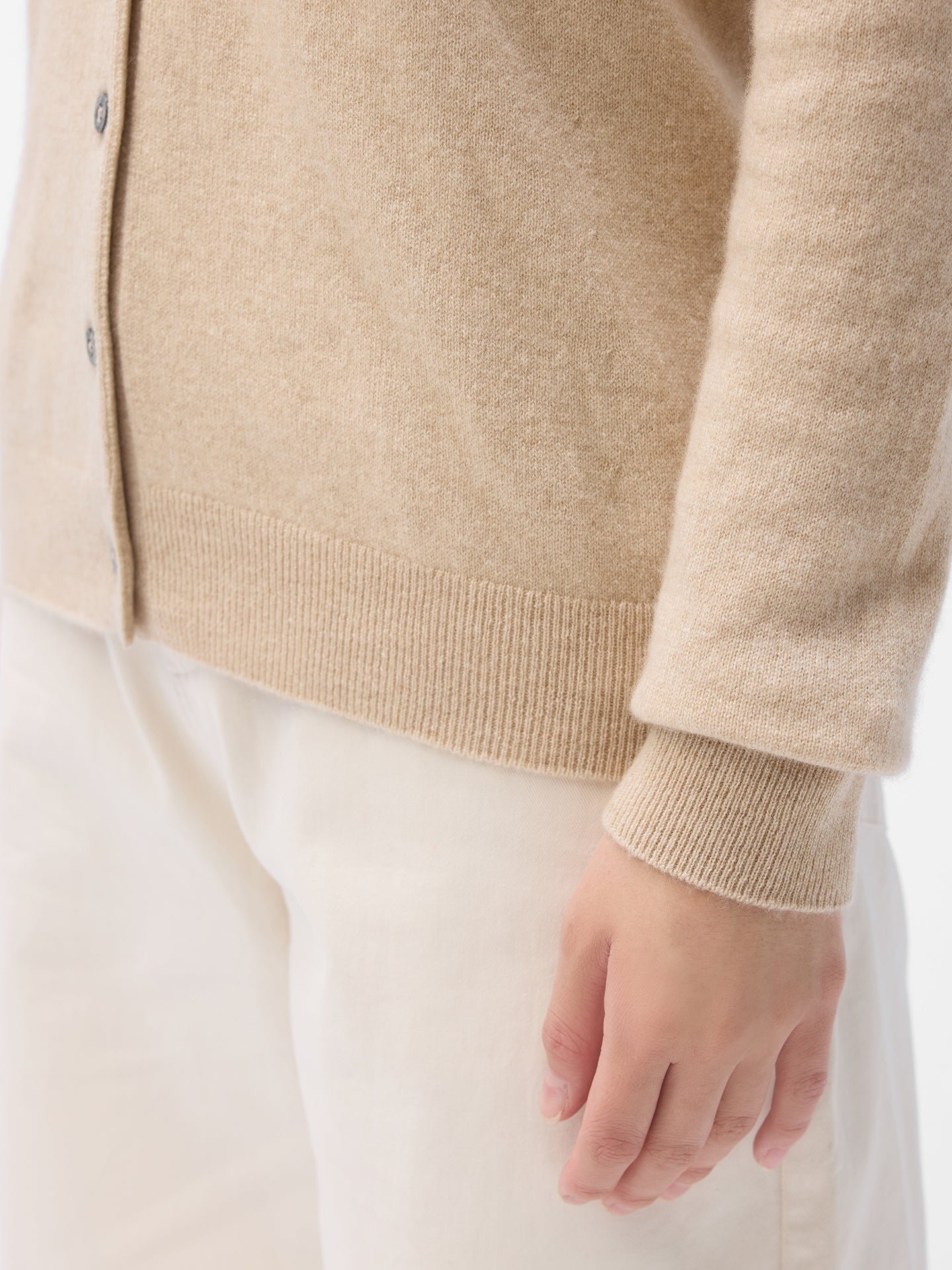 Cardigan col rond en cachemire Essential pour femmes Couleur Organique