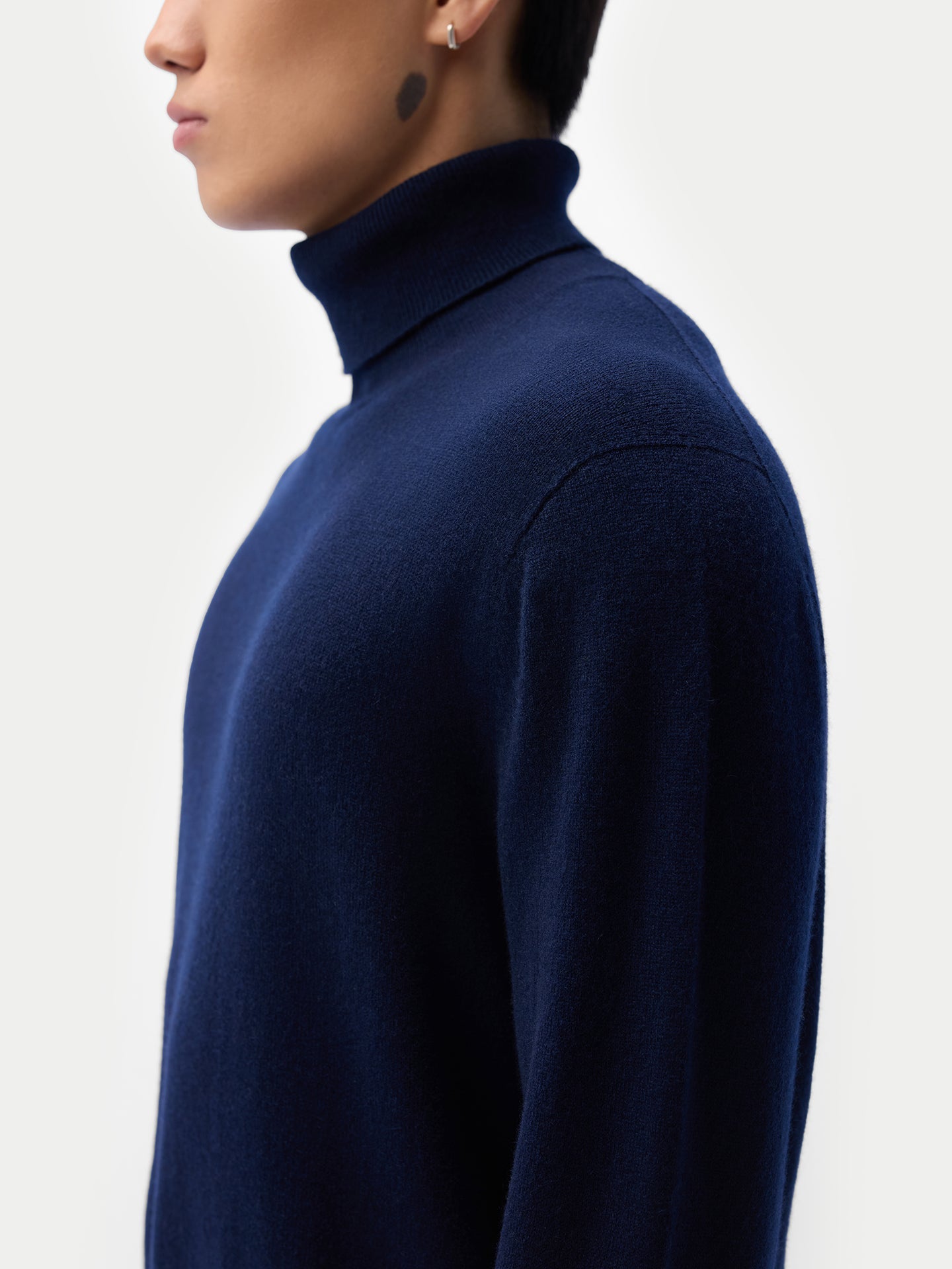 Pull col roulé en cachemire Essential pour hommes