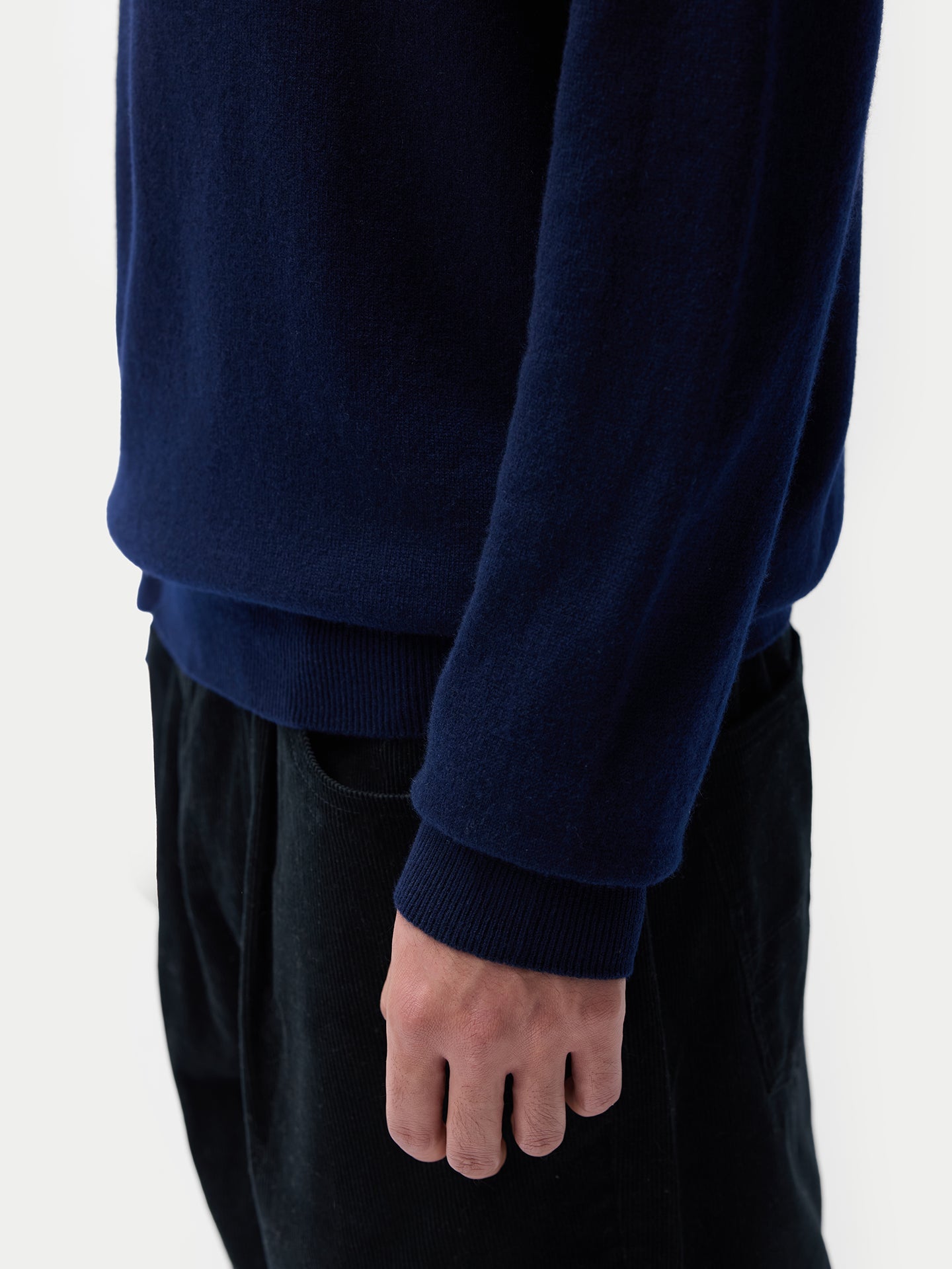Pull col roulé en cachemire Essential pour hommes