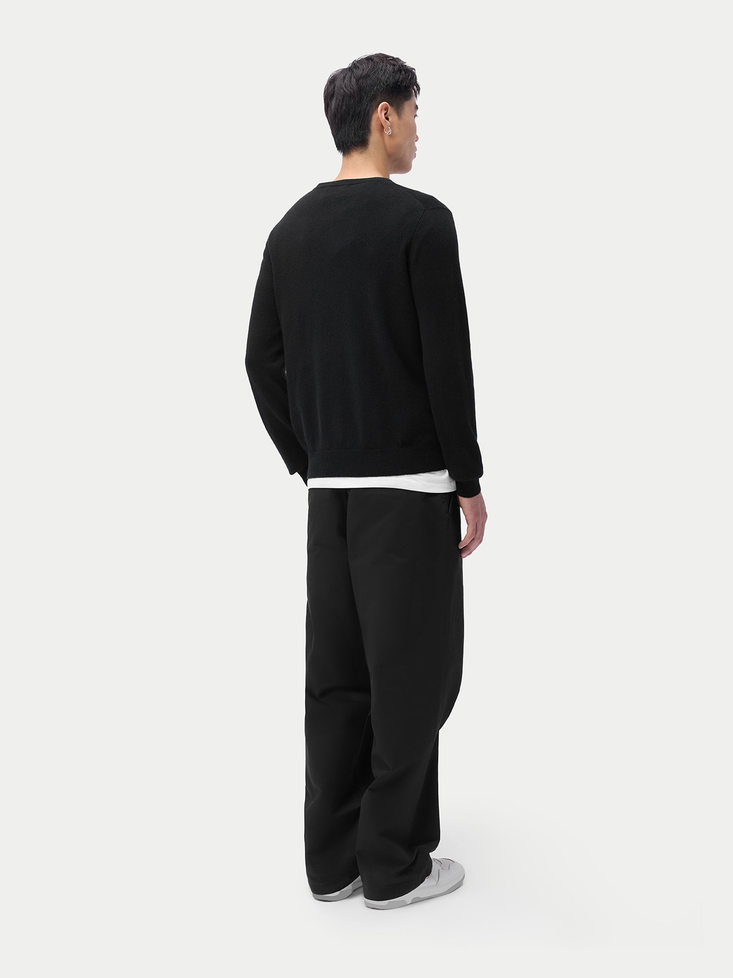 Pull col en V en cachemire Essential pour hommes