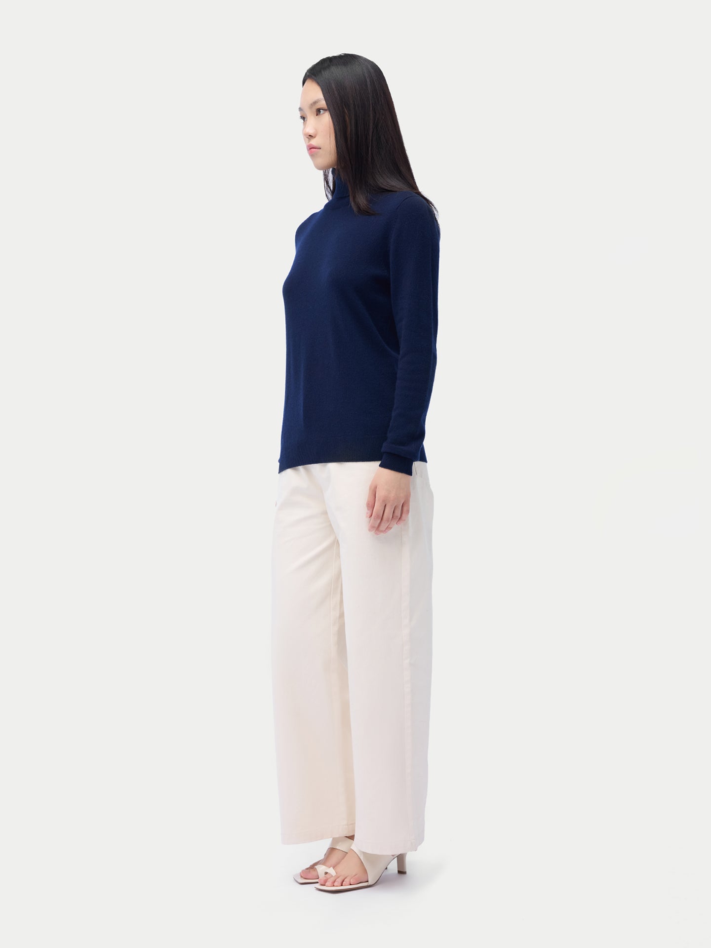 Pull col roulé en cachemire Essential pour femmes