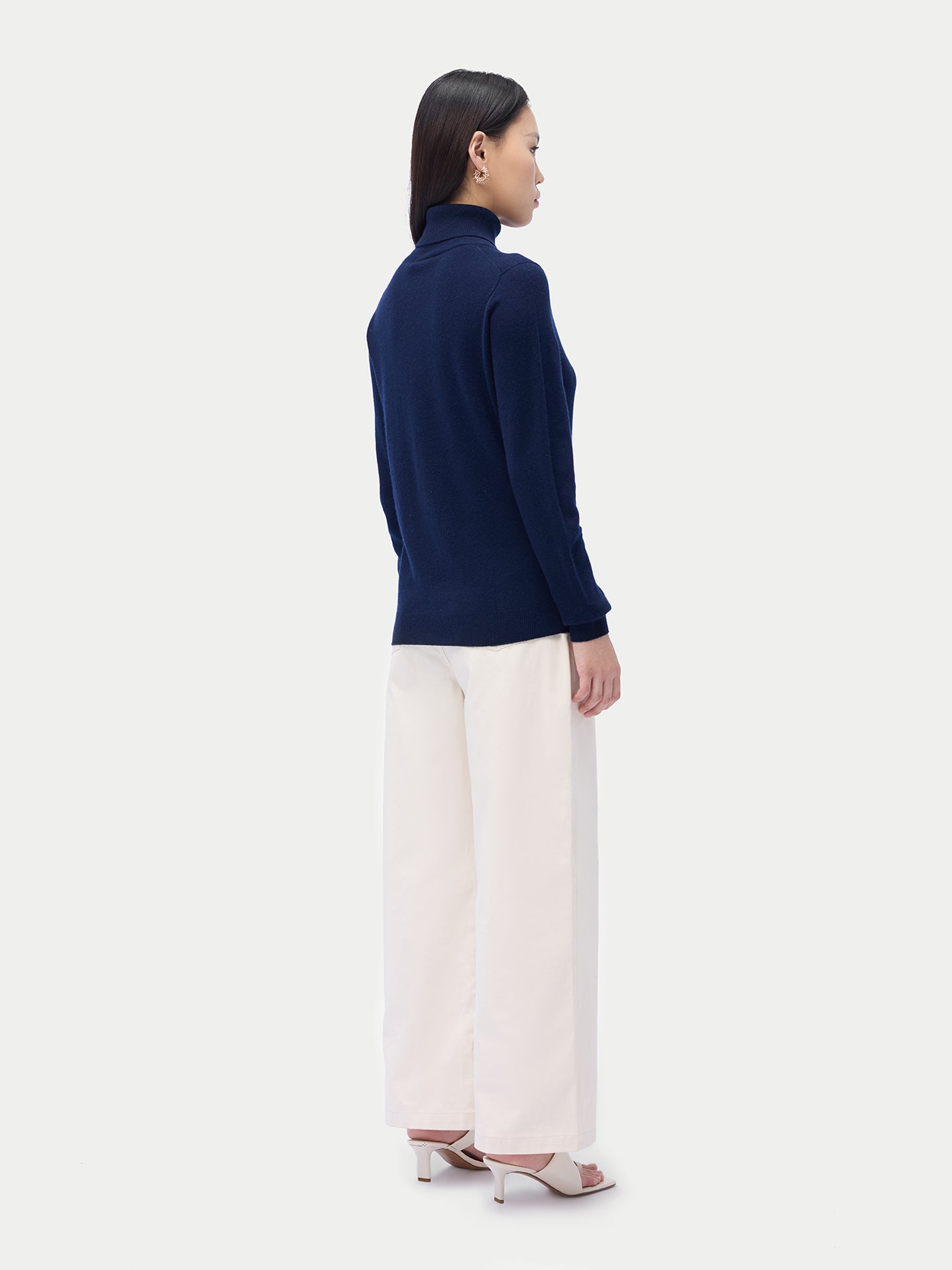 Pull col roulé en cachemire Essential pour femmes