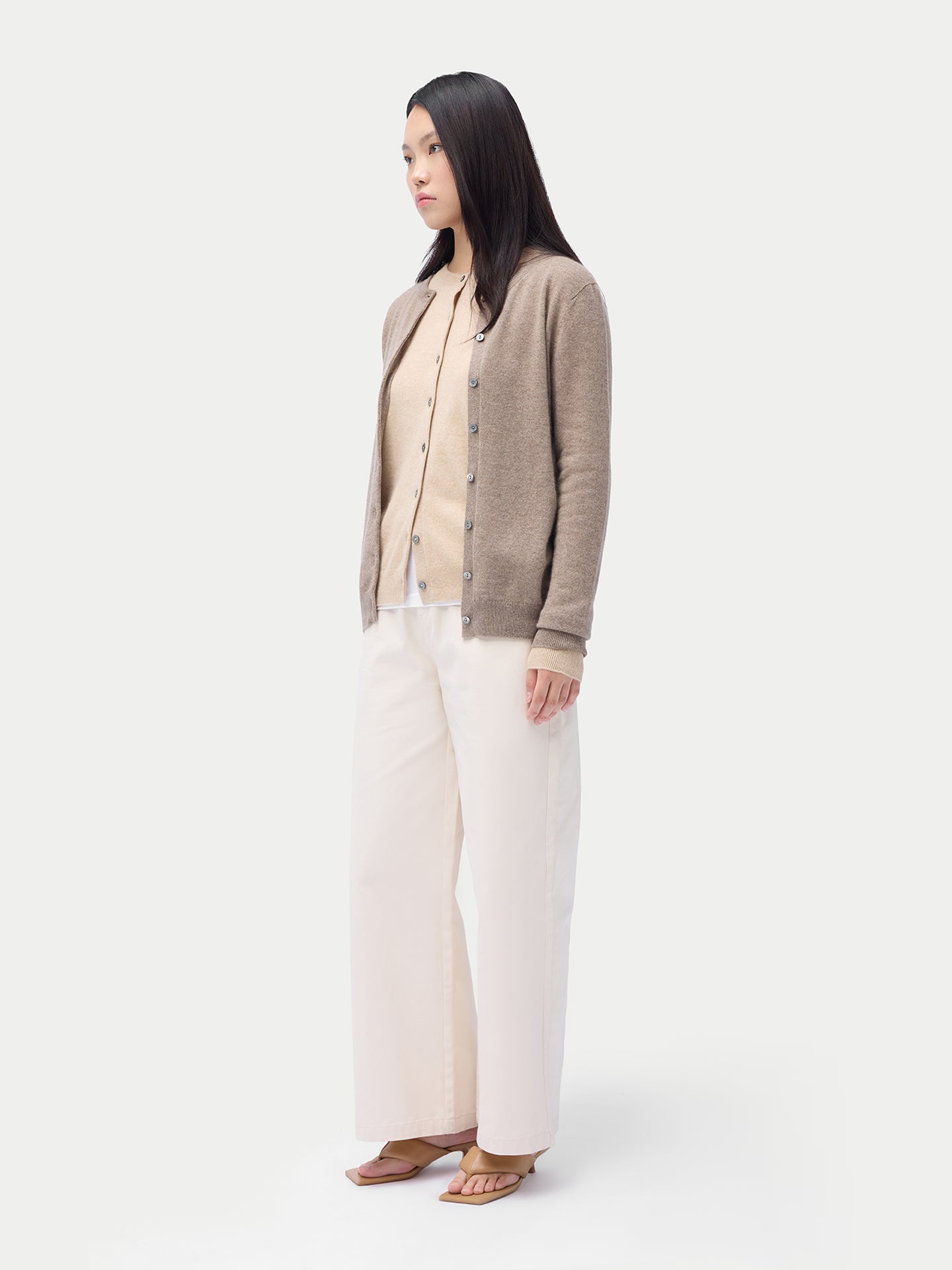 Cardigan col rond en cachemire Essential pour femmes Couleur Organique