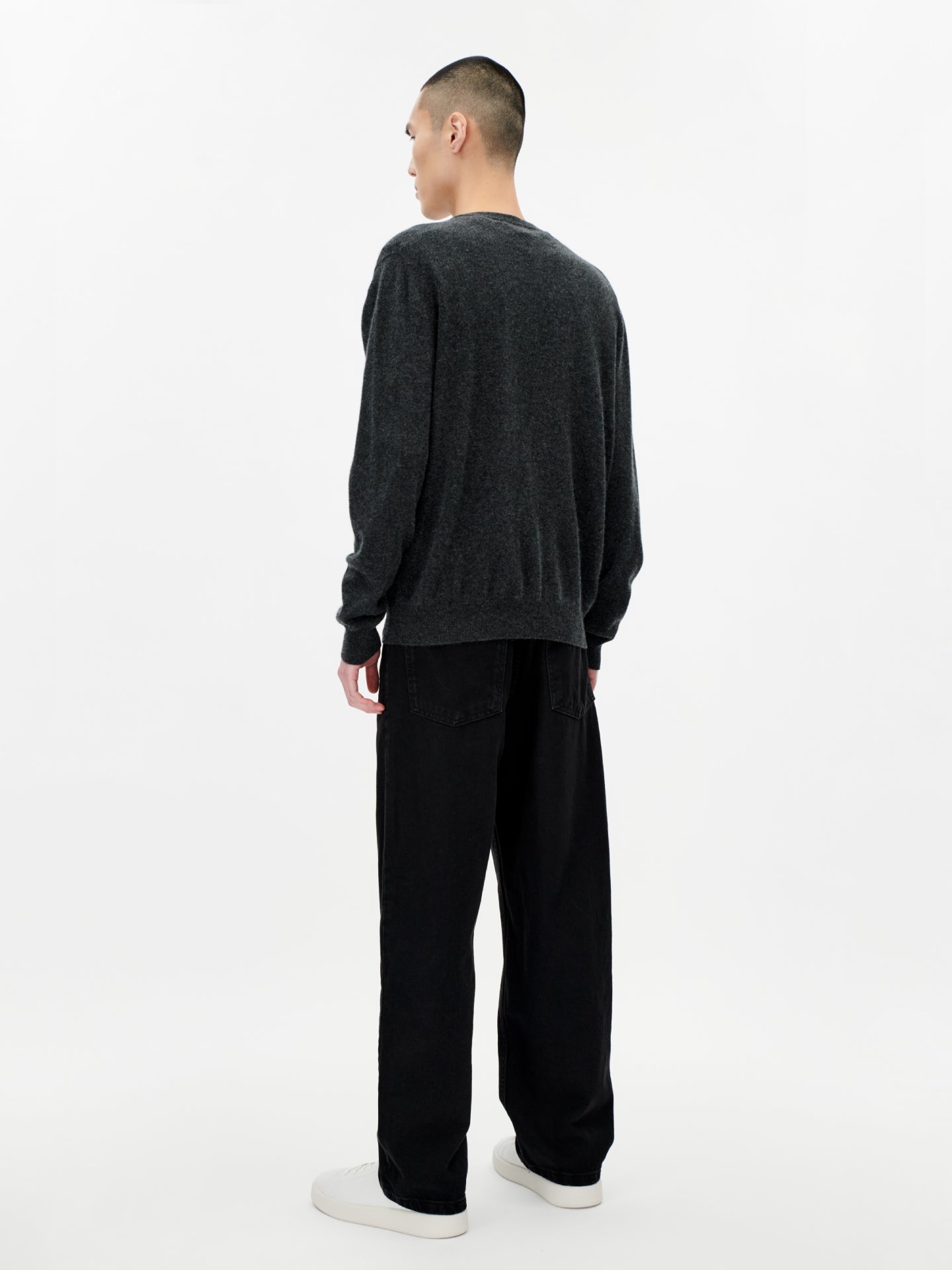 Cardigan a col V en Cachemire pour hommes Gris - Gobi Cashmere