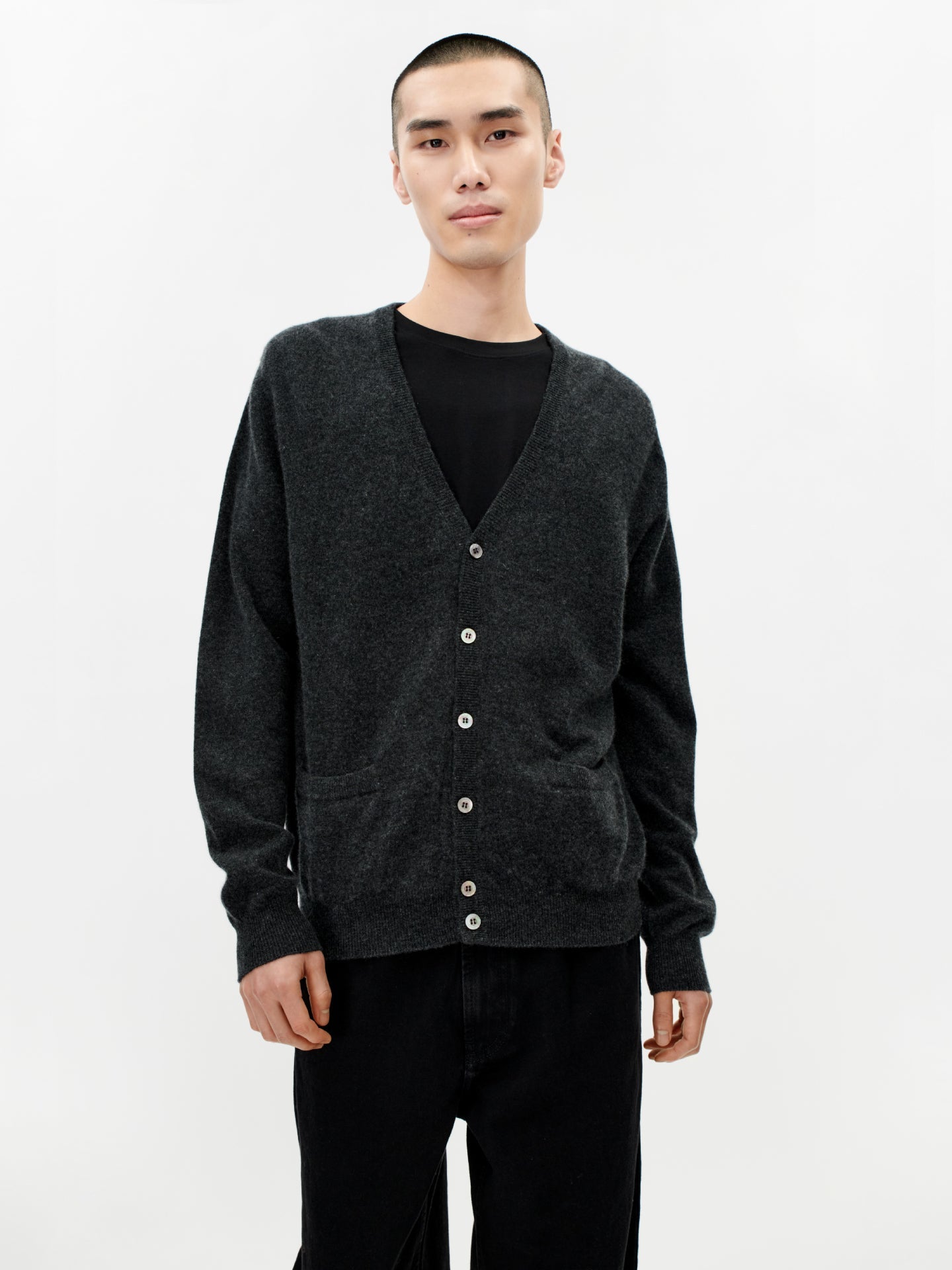 Cardigan a col V en Cachemire pour hommes Gris - Gobi Cashmere