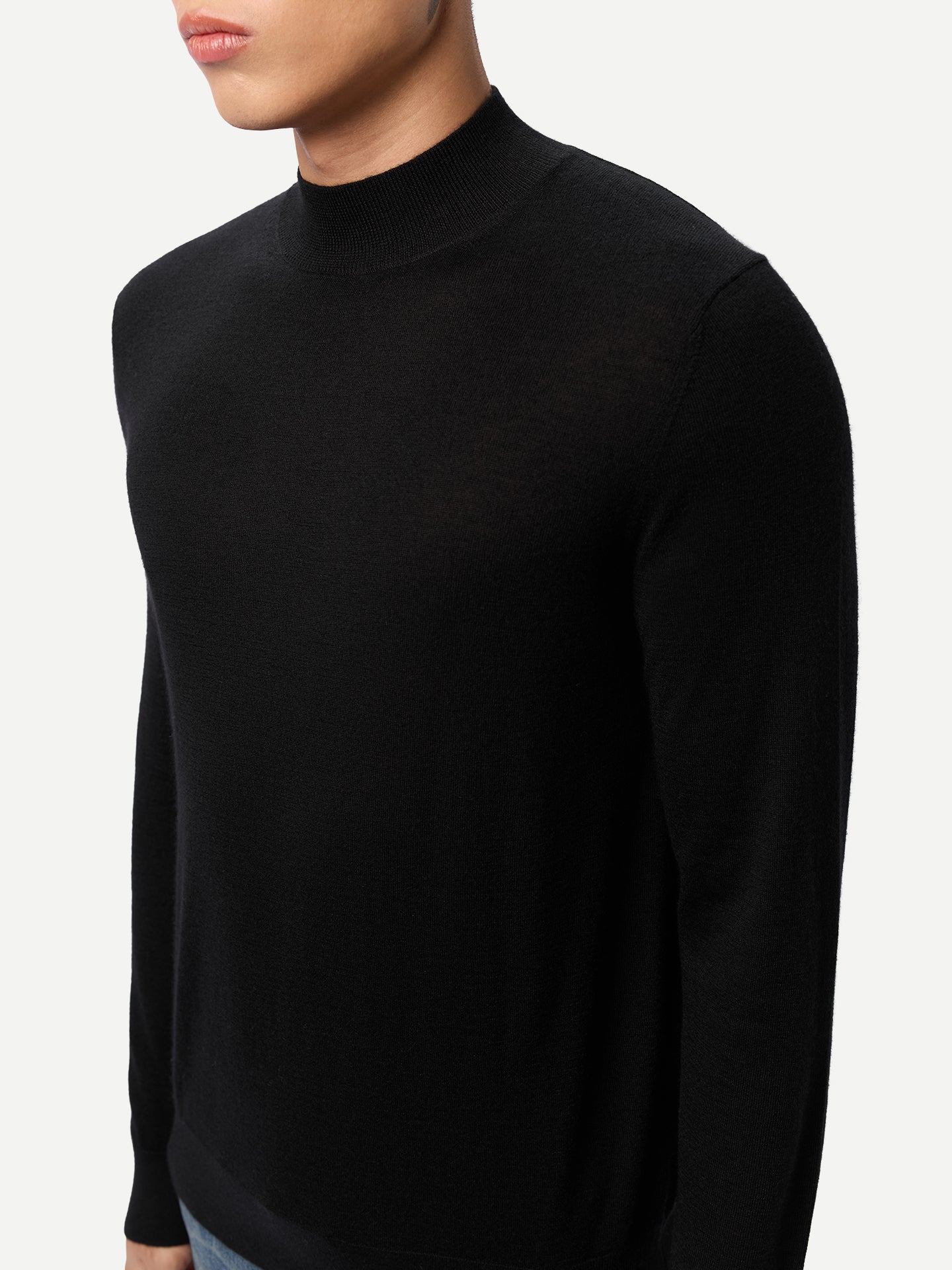 Pull en cachemire et soie à col montant couleur noir | GOBI Cashmere