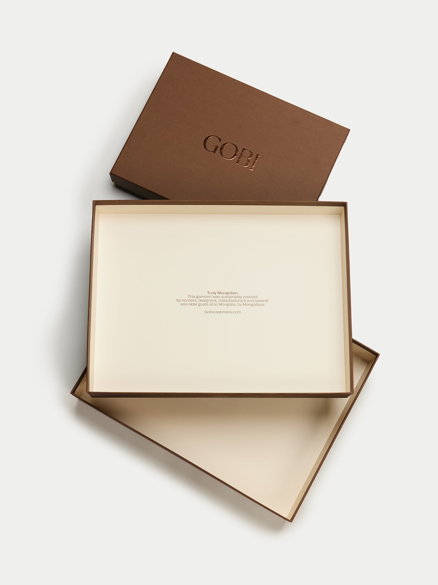 Boîte Cadeau Premium pour Vêtements en Cachemire | GOBI Cashmere