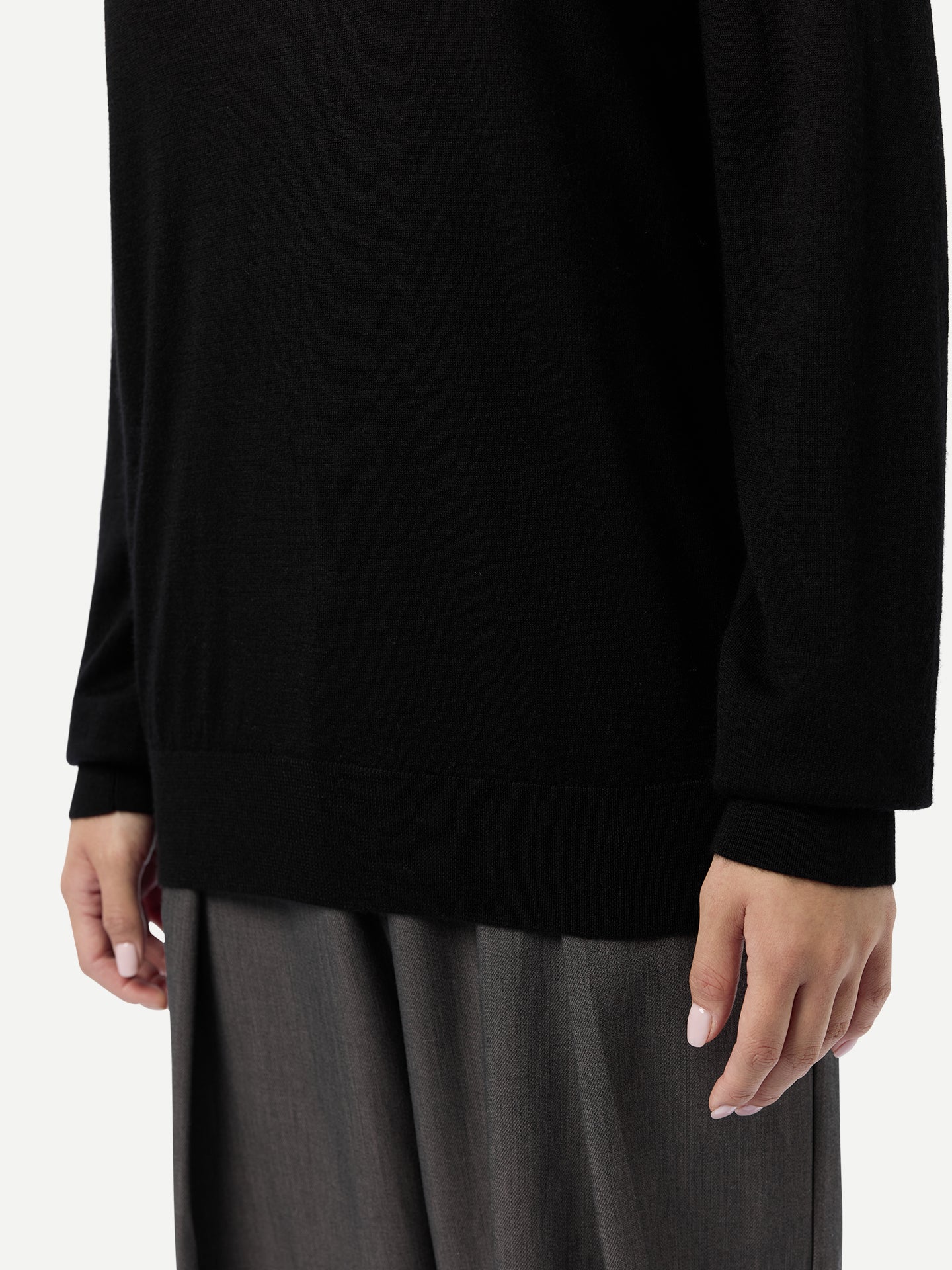 Pull en cachemire pour femme à col rond couleur noir