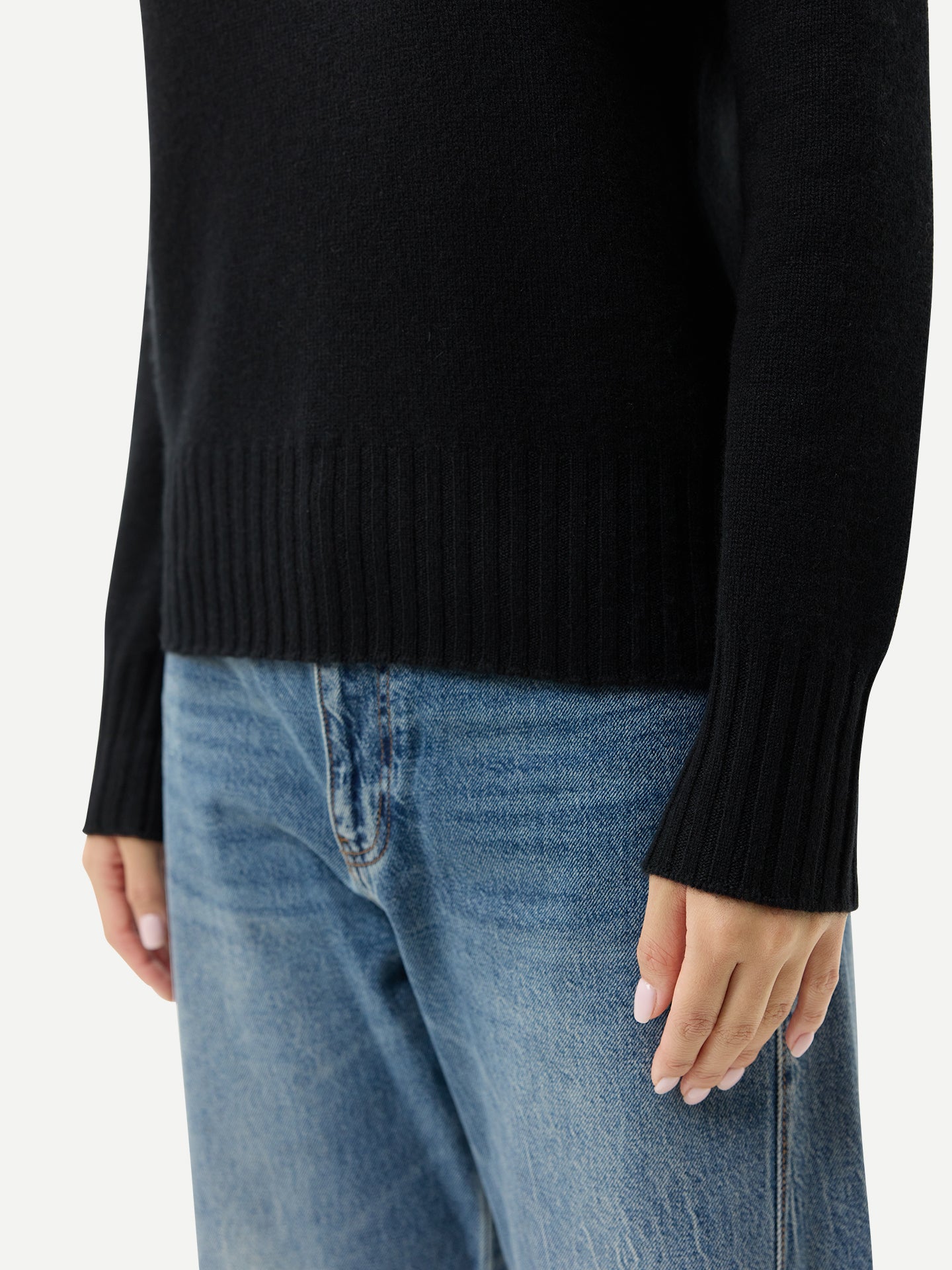 Pull Cachemire Col Roulé Replié Femme couleur noir | GOBI Cashmere