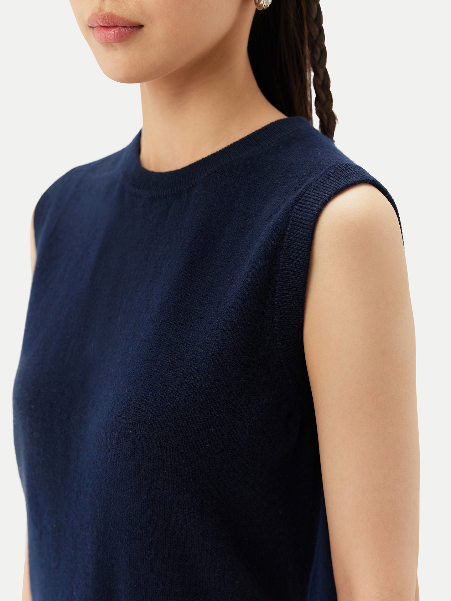 Gilet col rond en cachemire Essentiel pour femmes