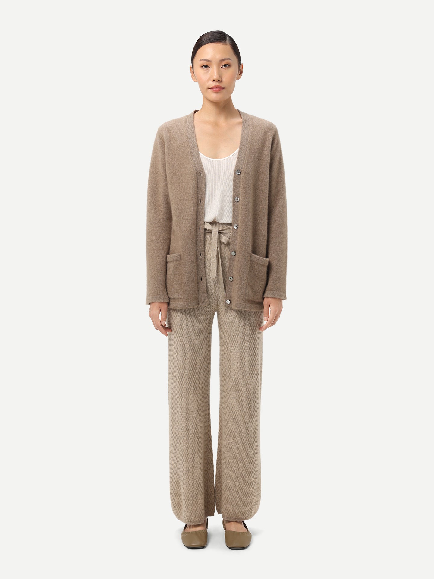 Pantalon en cachemire coupe classique Taupe - Gobi Cashmere