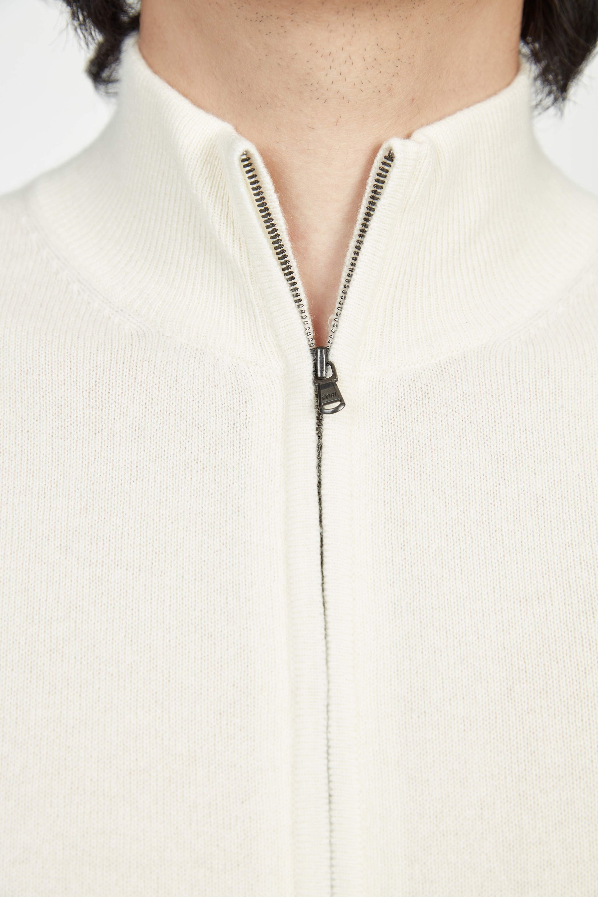 Cardigan á col montant en cachemire pour homme , couleur Blanc - Gobi Cashmere