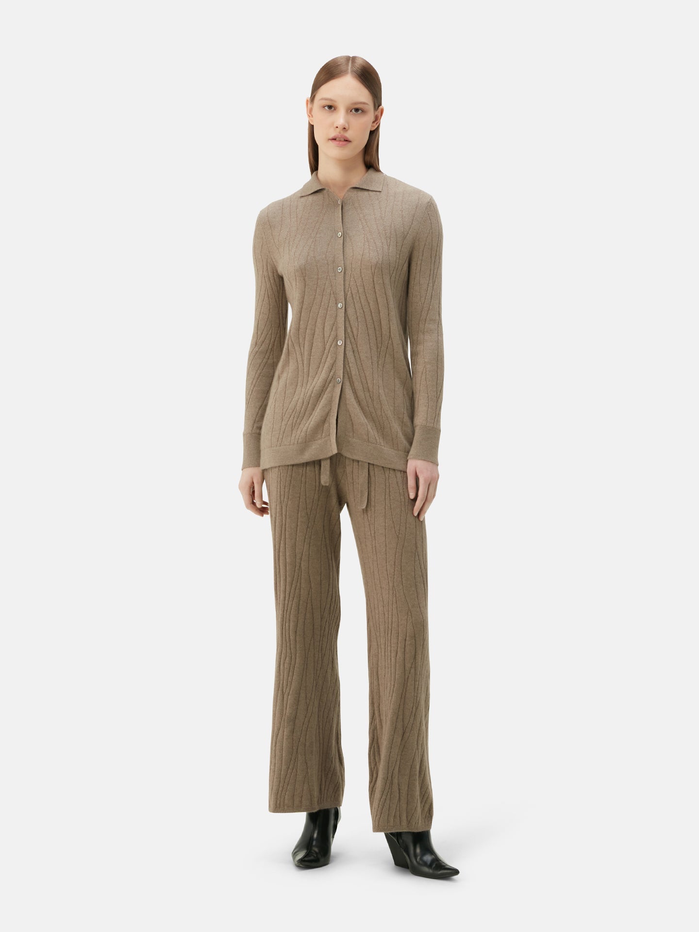 Cardigan en cachemire à encolure polo Taupe | GOBI Cashmere