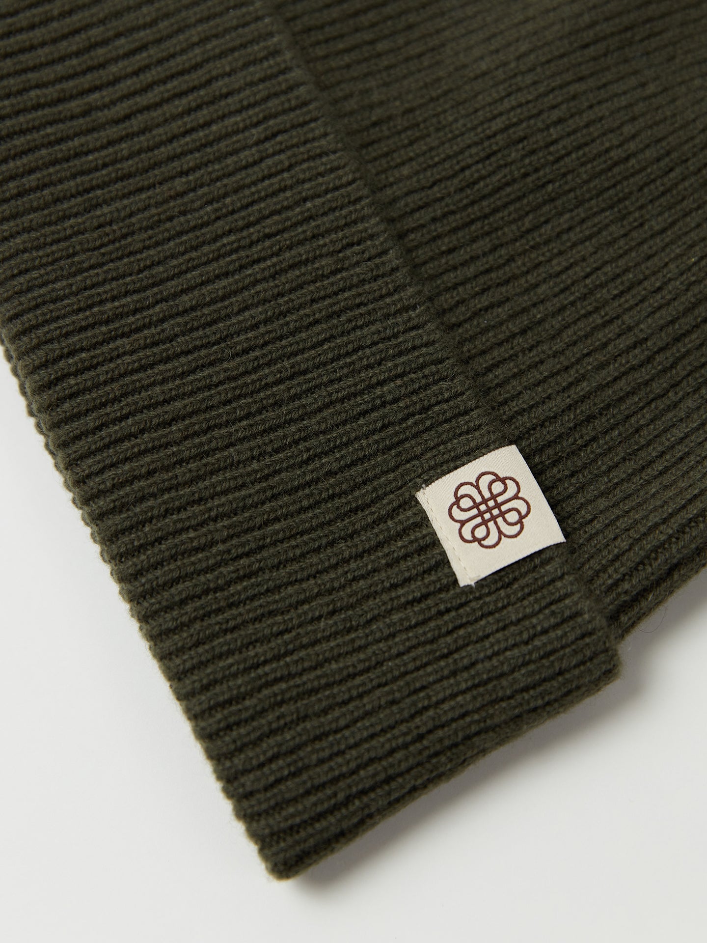 Bonnet en tricot côtelé en cachemire