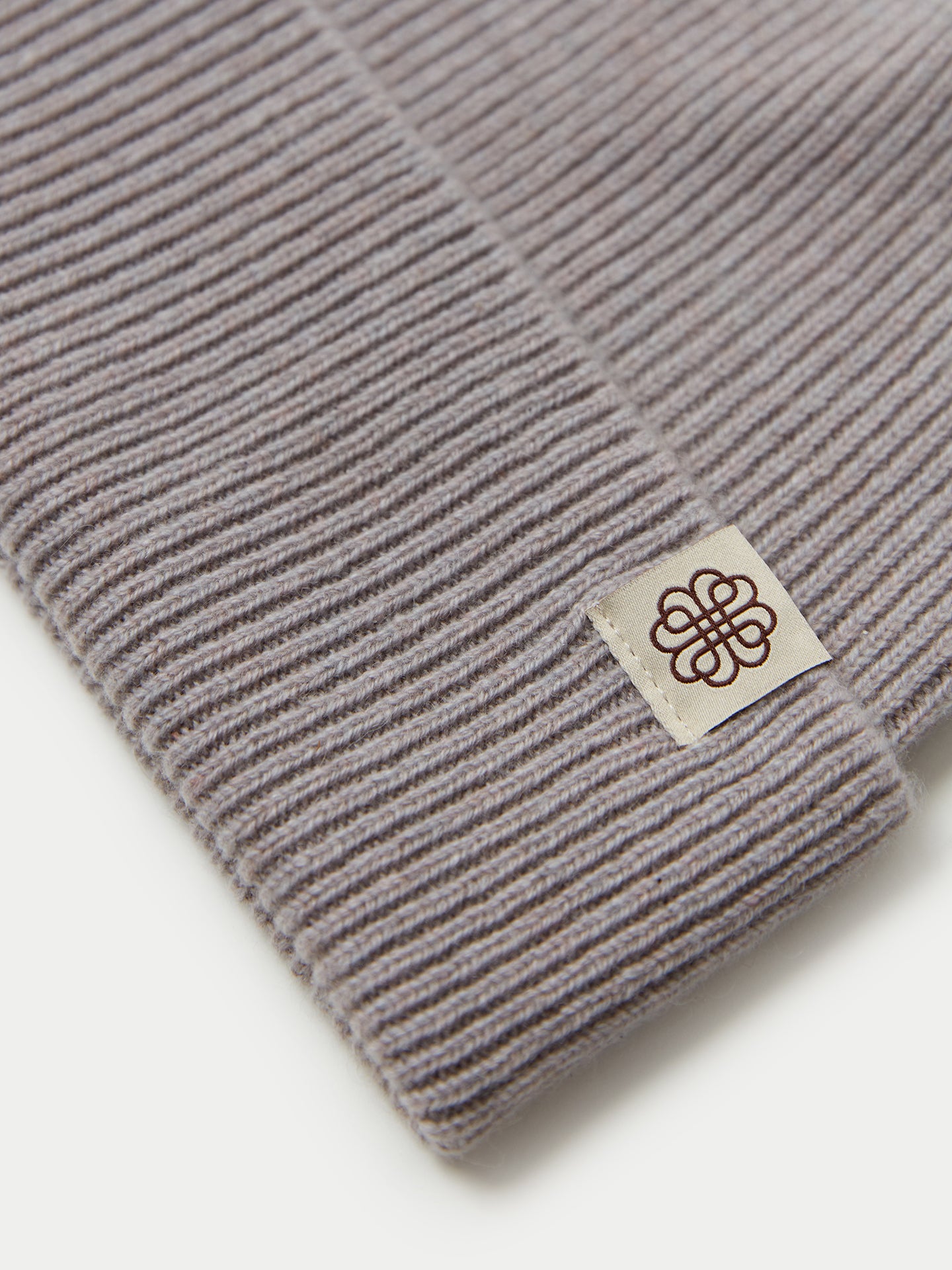 Bonnet en tricot côtelé en cachemire