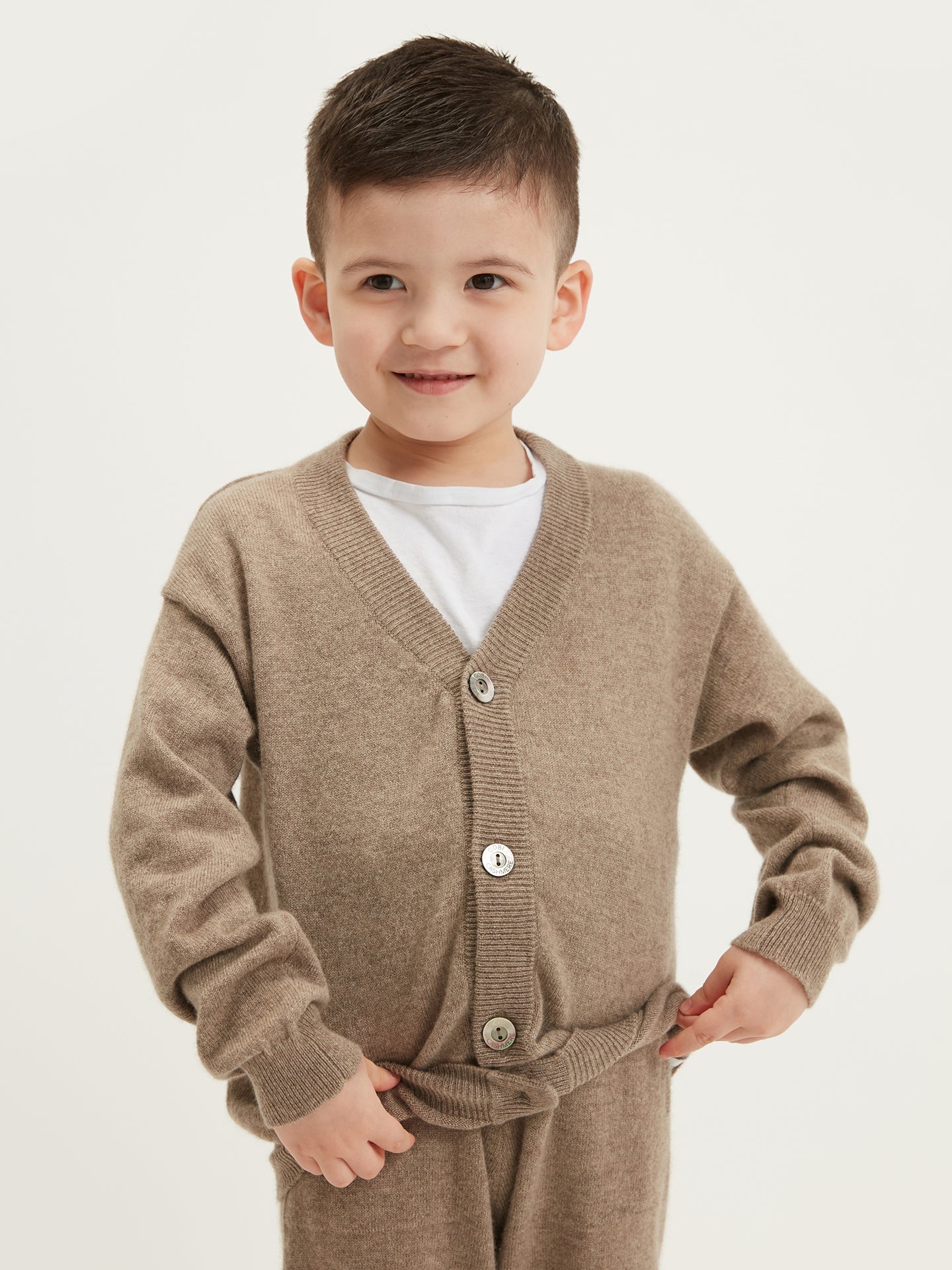 Cardigan col en V en cachemire Taupe - Gobi Cashmere