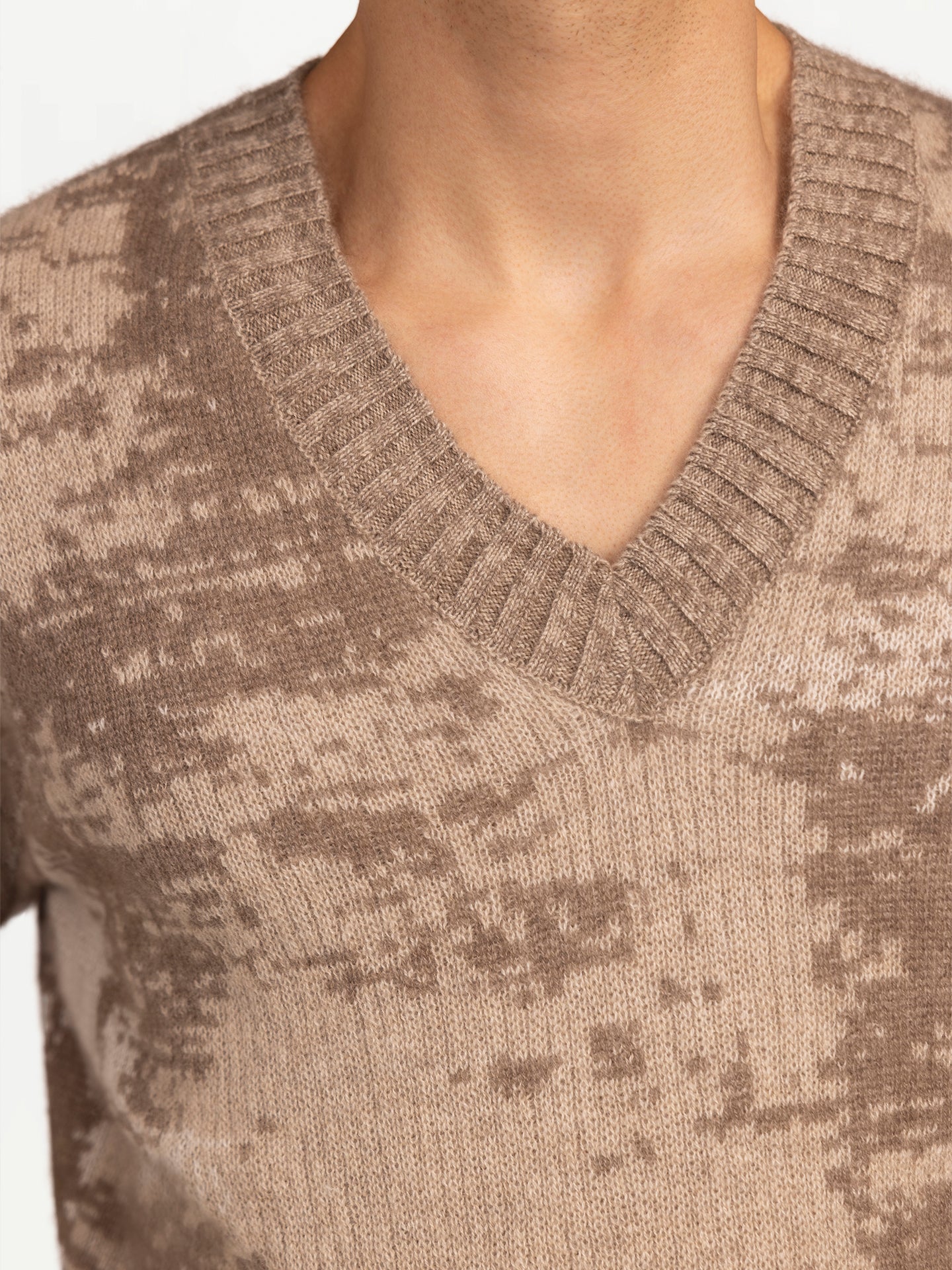 GOBI Pull en cachemire à col en V Hommes Giorgio Spina Taupe - Gobi Cashmere