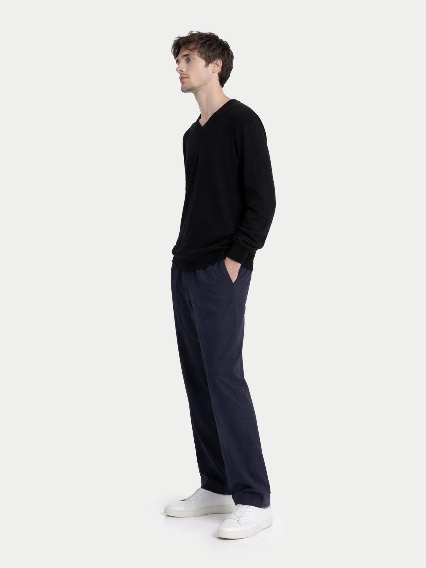 Pull col en V en cachemire Essential pour hommes