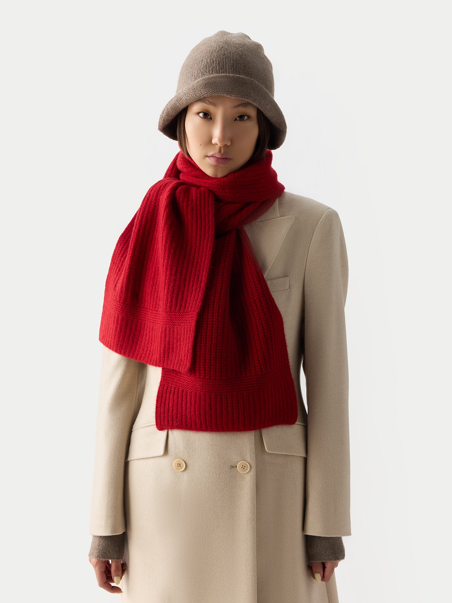 Chapeau Seau en Cachemire couleur taupe | GOBI Cashmere