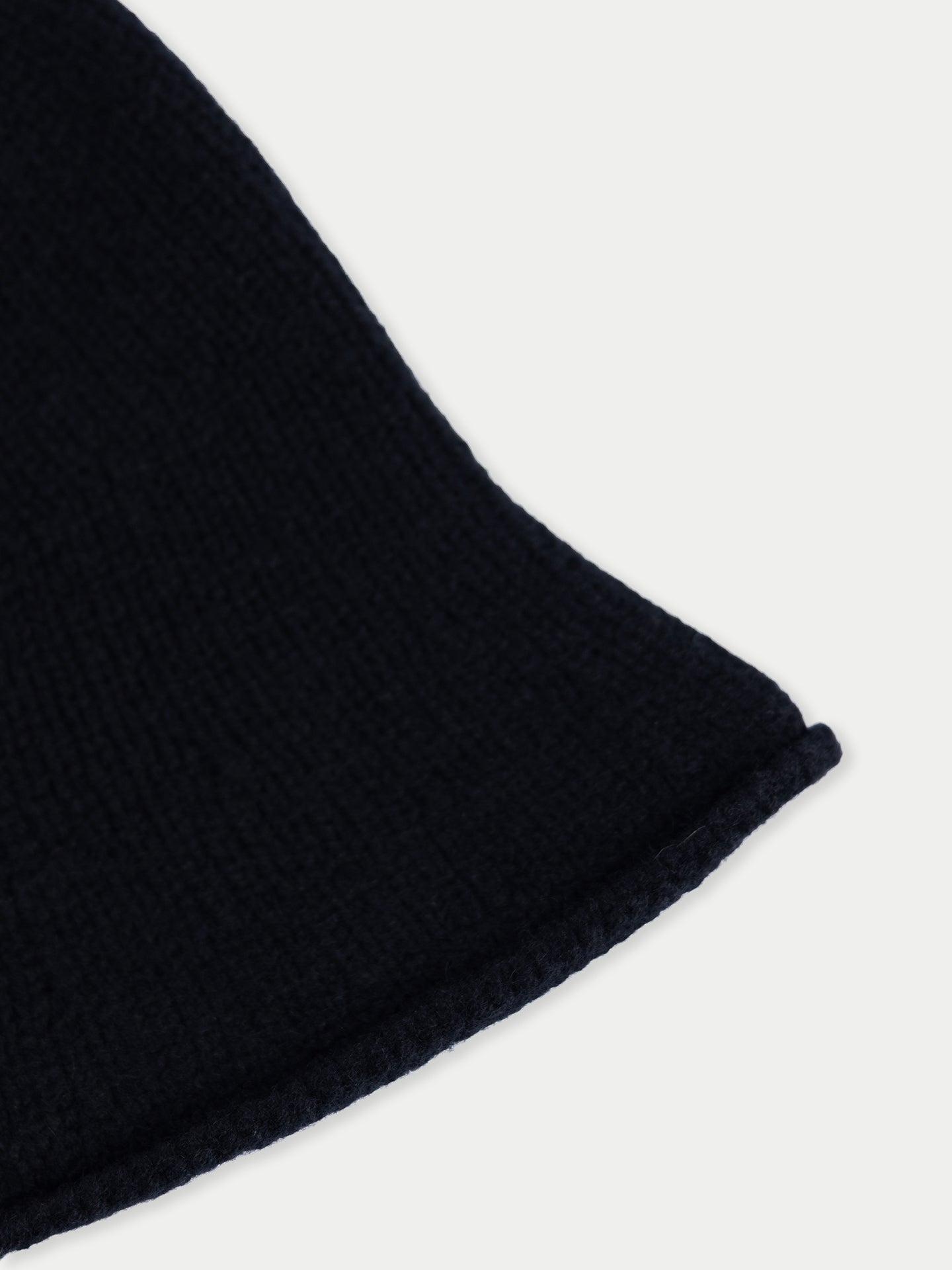 Chapeau Seau en Cachemire couleur noir | GOBI Cashmere